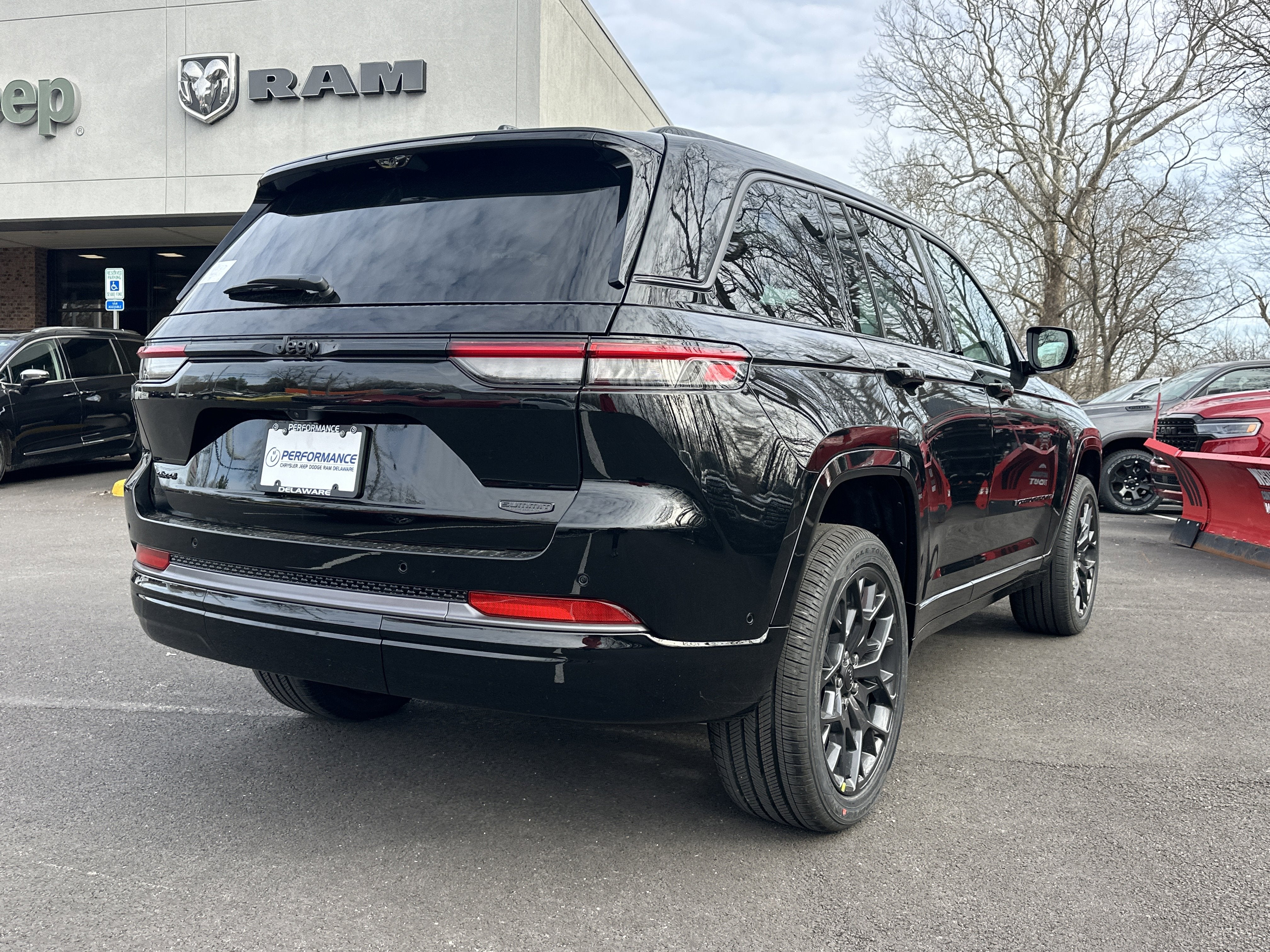 2026 Jeep Grand Cherokee Summit