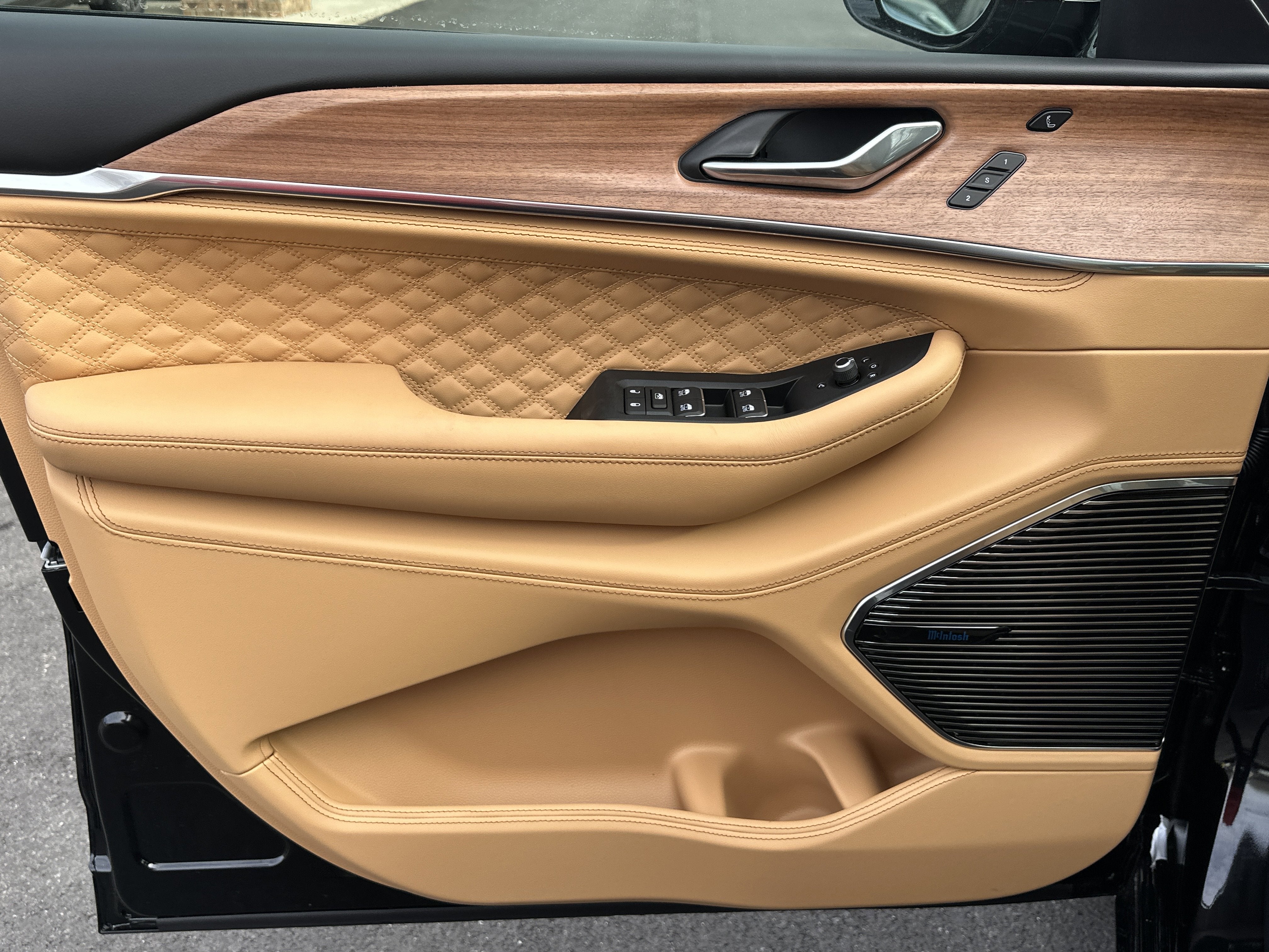 2026 Jeep Grand Cherokee Summit