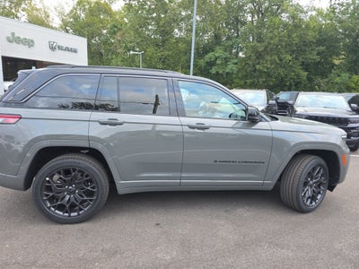 2027 Jeep Grand Cherokee Summit