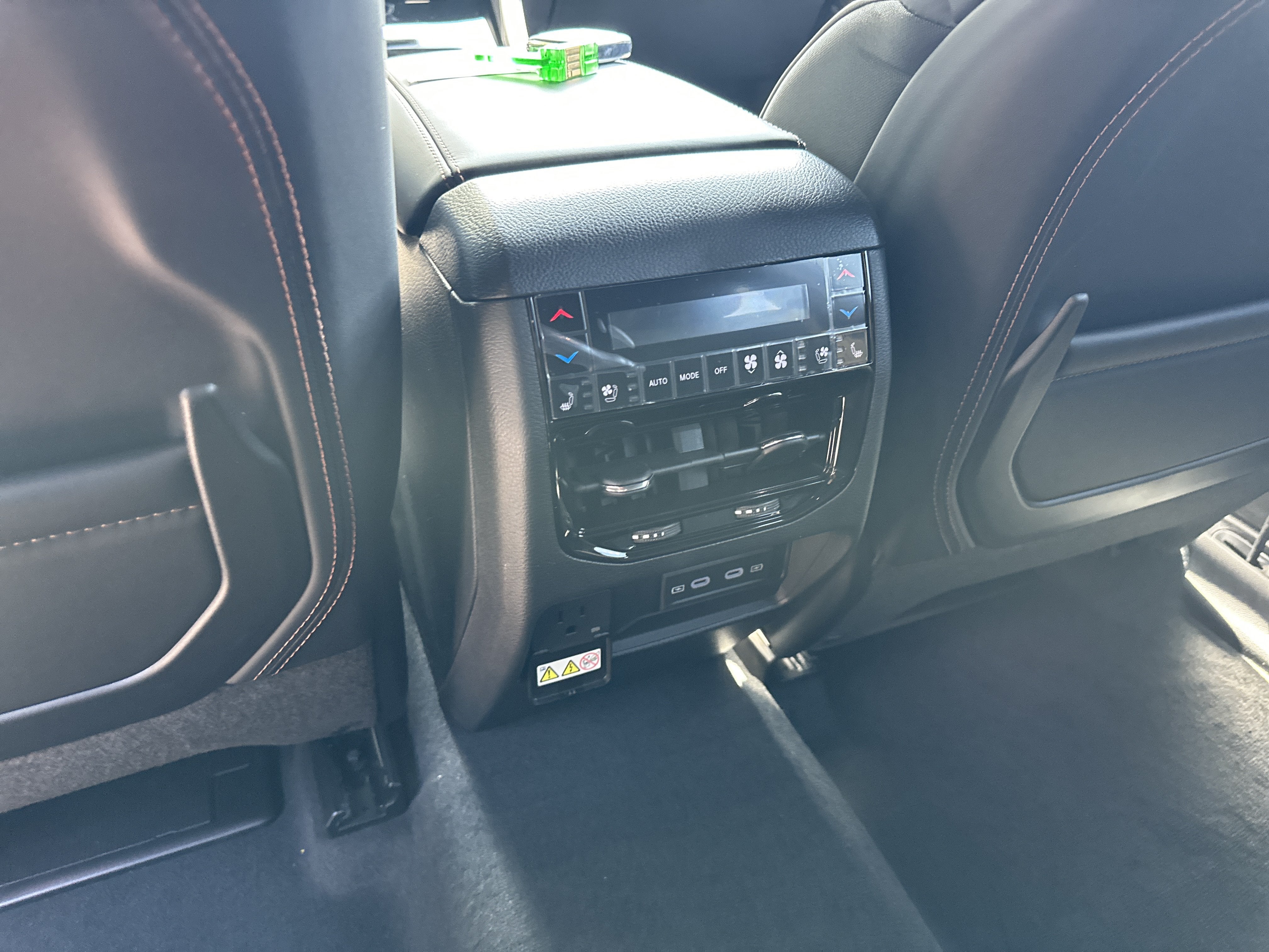 2027 Jeep Grand Cherokee Summit