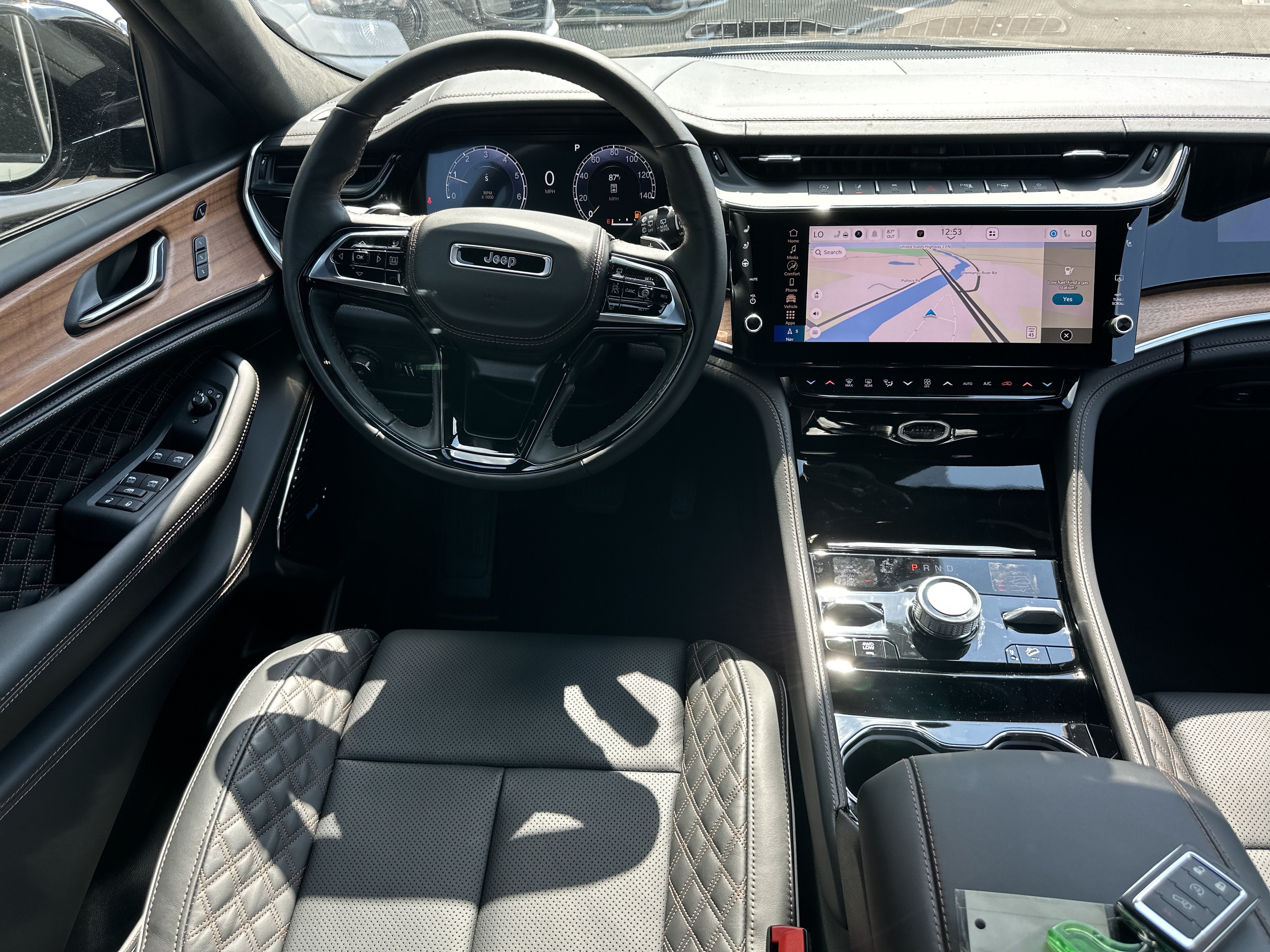 2027 Jeep Grand Cherokee Summit