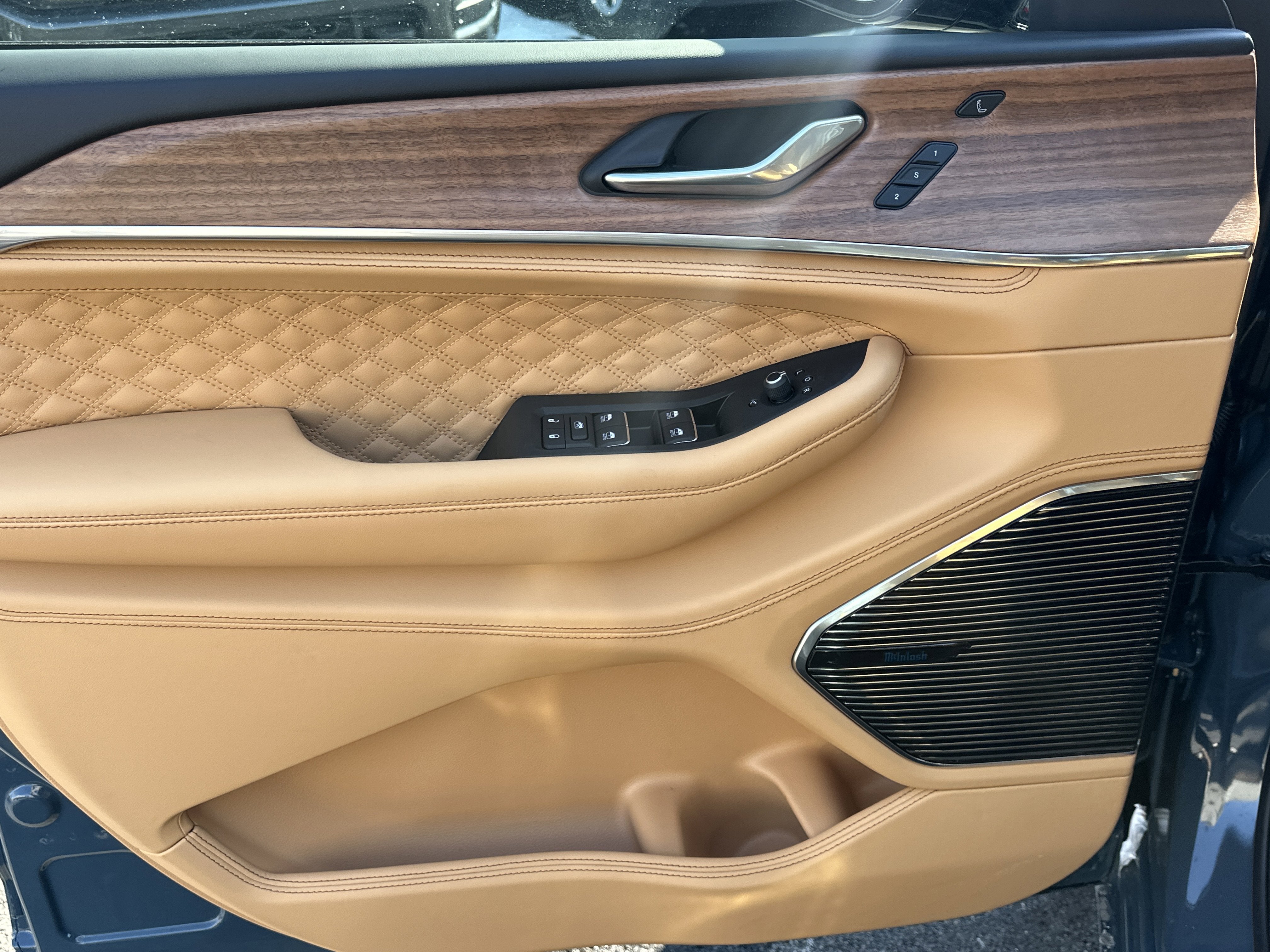 2026 Jeep Grand Cherokee Summit