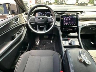 2024 Jeep Grand Cherokee L Laredo