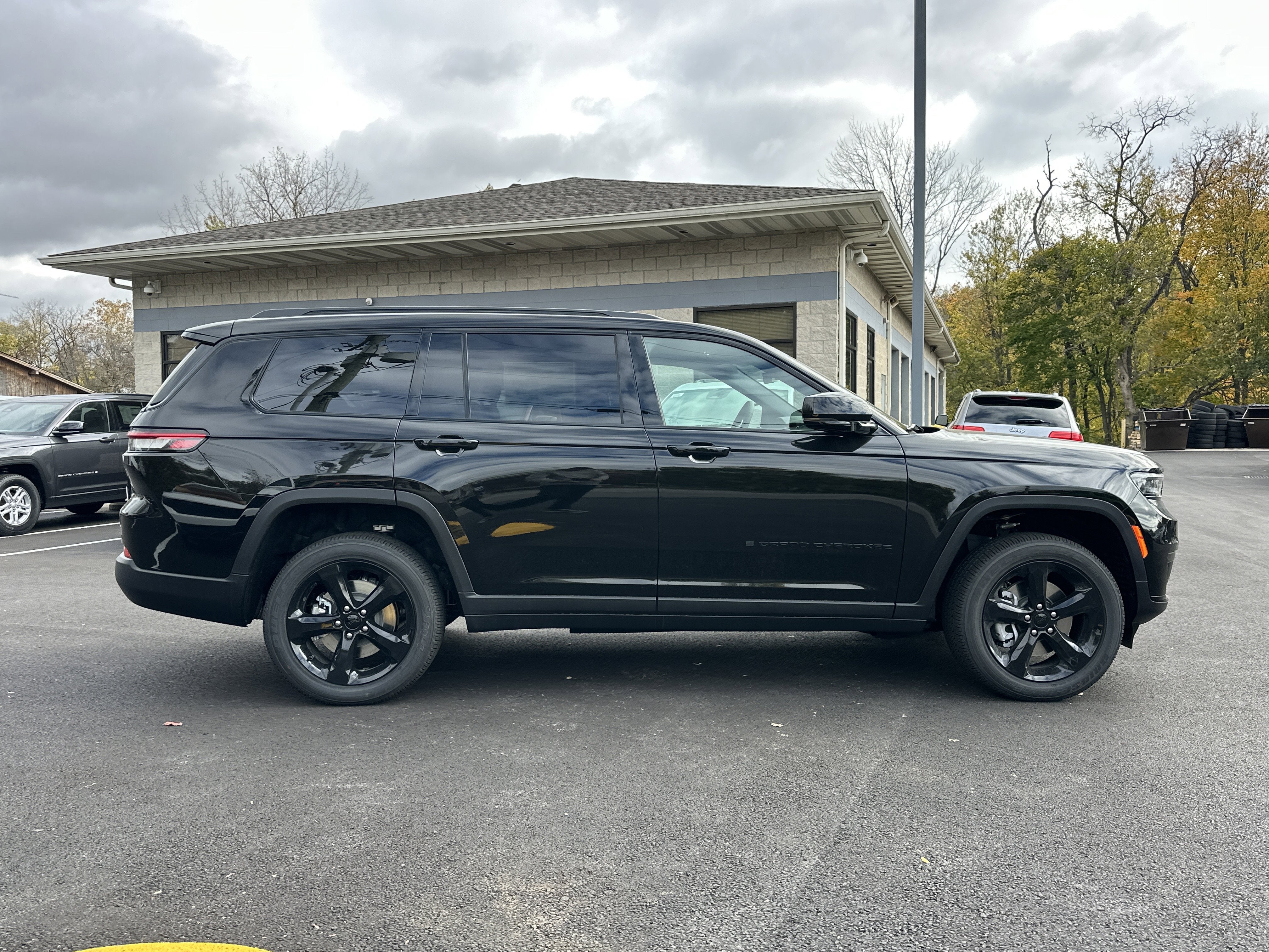 2025 Jeep Grand Cherokee L Altitude