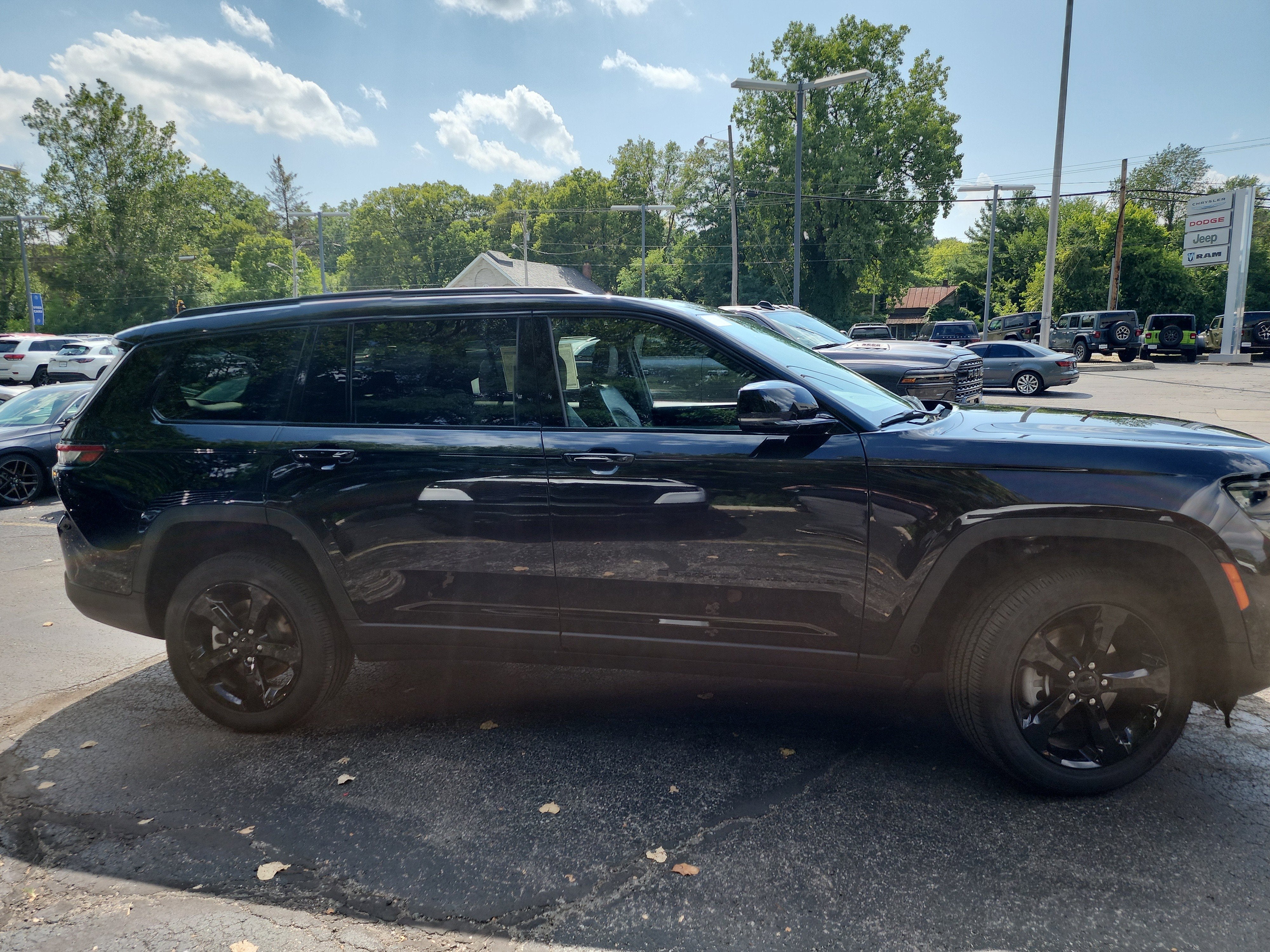 2025 Jeep Grand Cherokee L Altitude