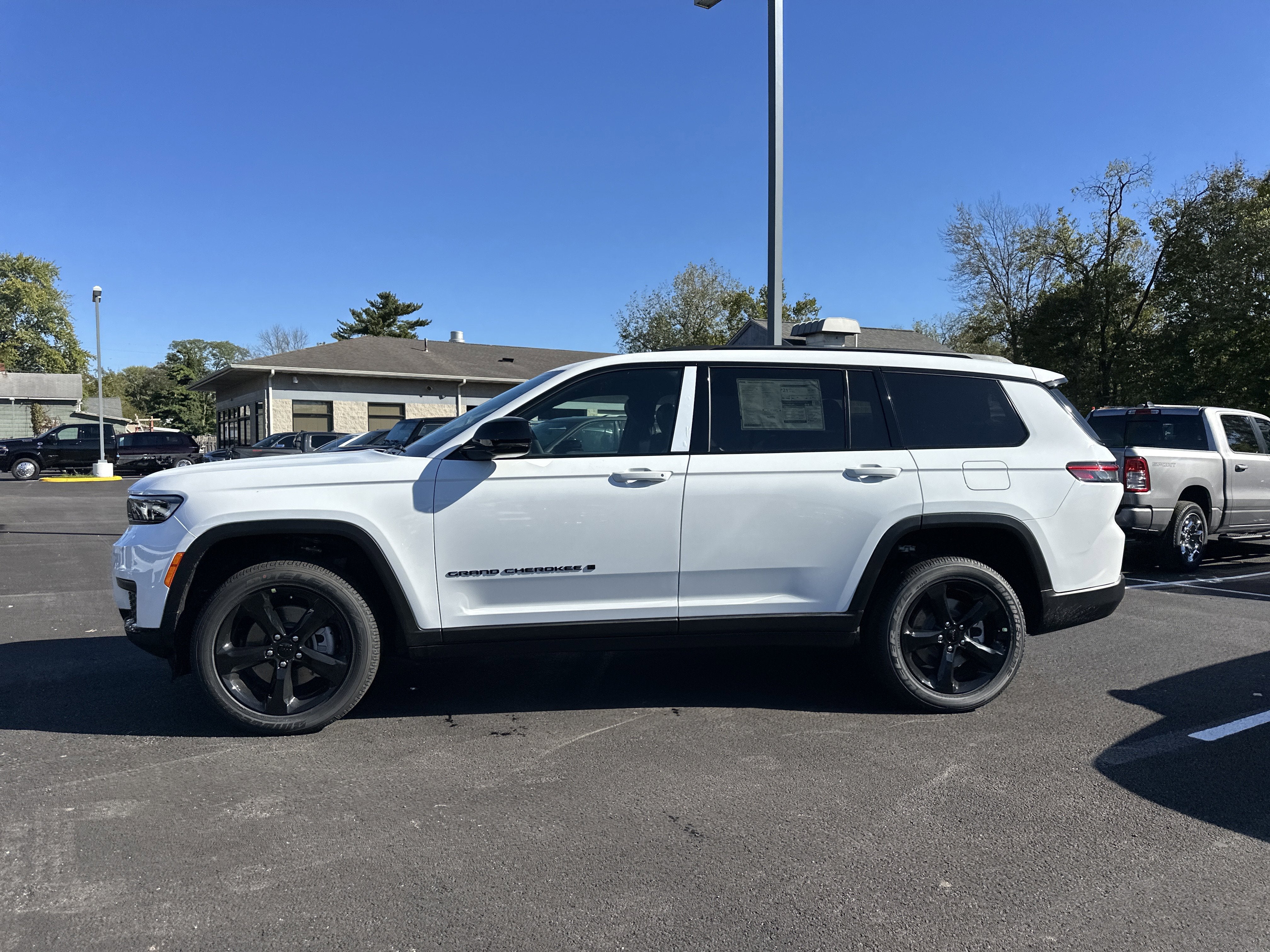 2025 Jeep Grand Cherokee L Altitude