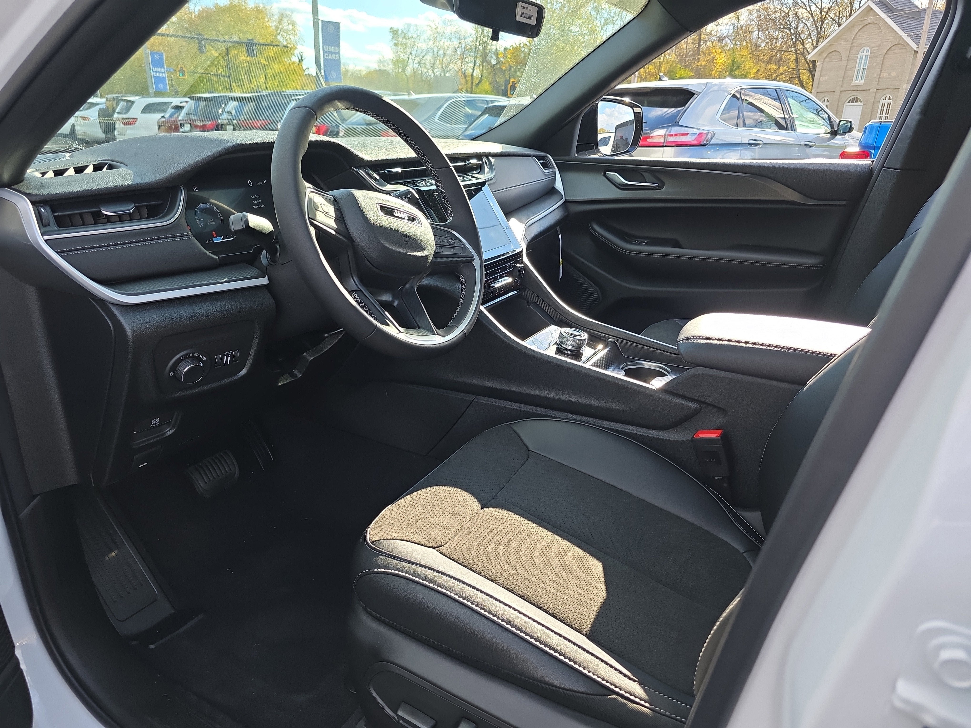 2025 Jeep Grand Cherokee L Altitude