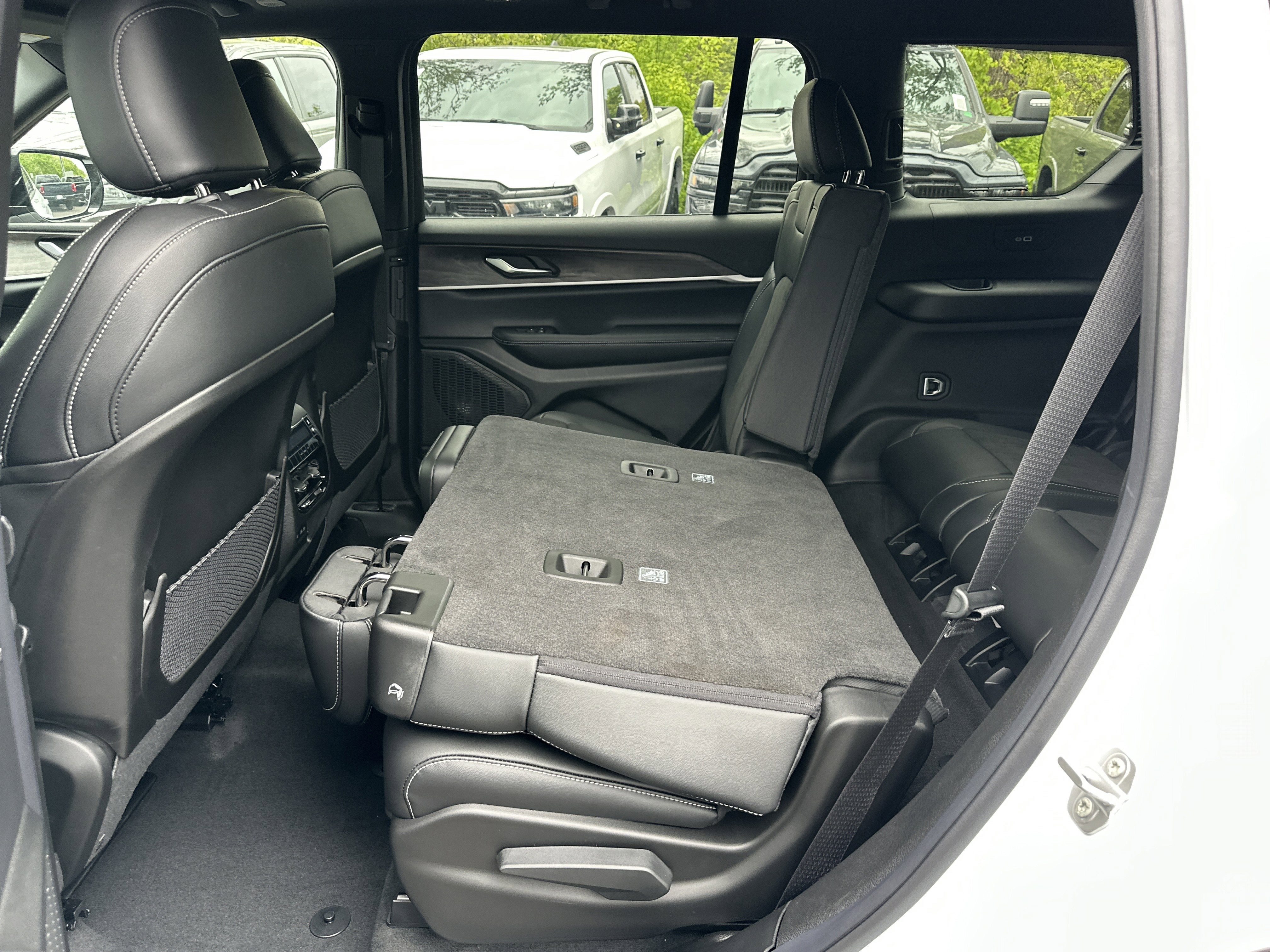 2026 Jeep Grand Cherokee L Altitude