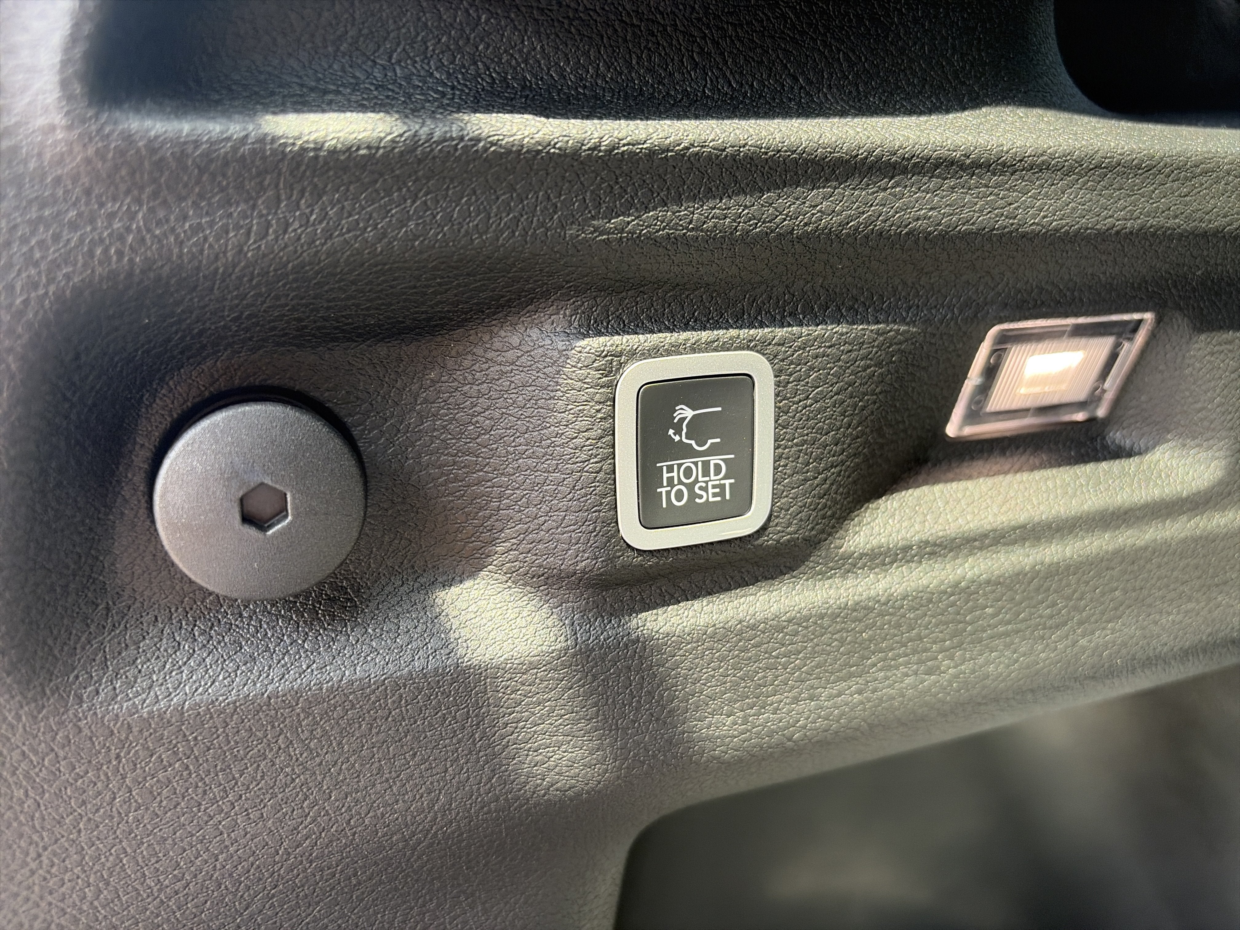 2026 Jeep Grand Cherokee L Laredo Altitude