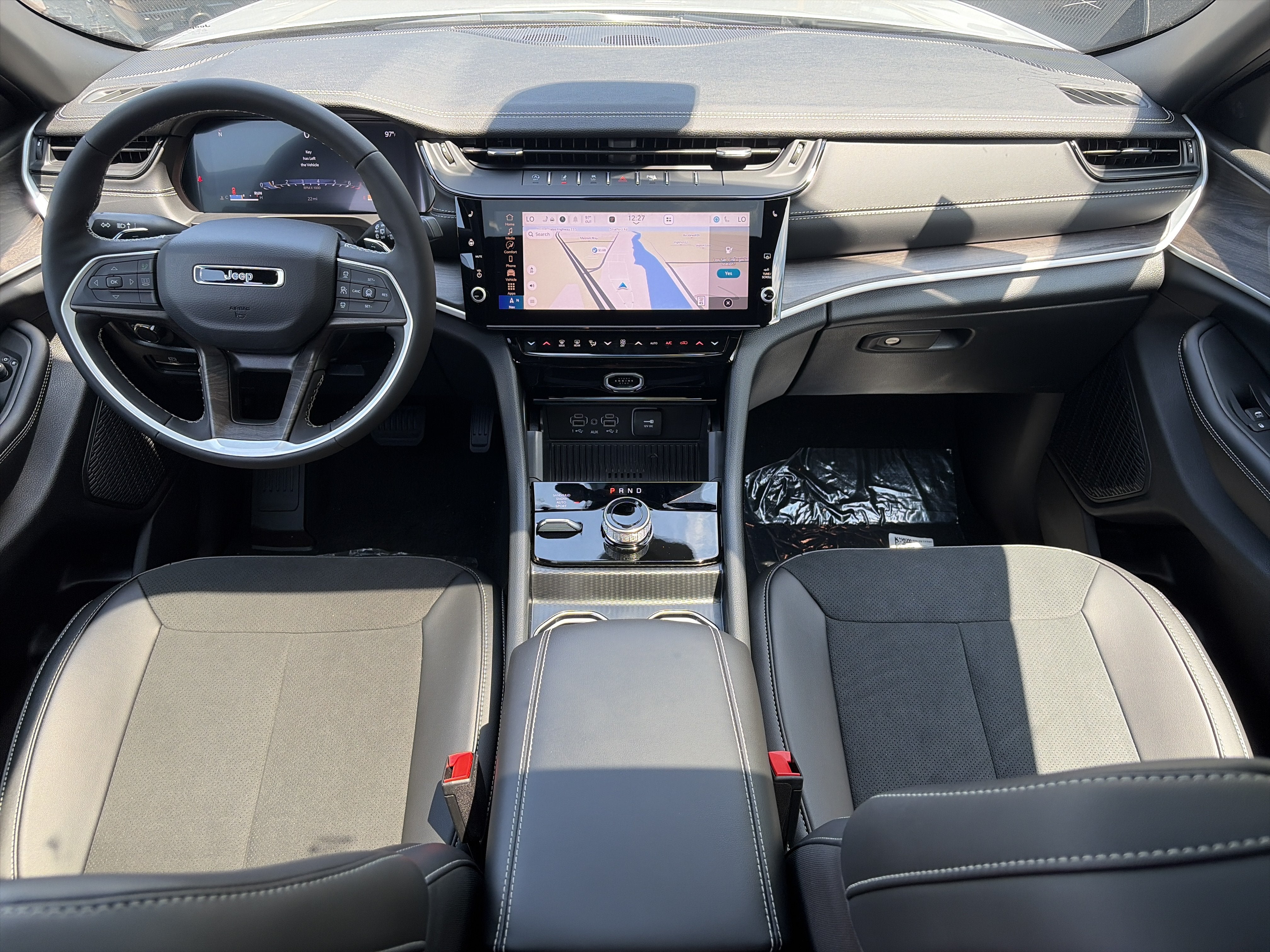 2026 Jeep Grand Cherokee L Laredo Altitude