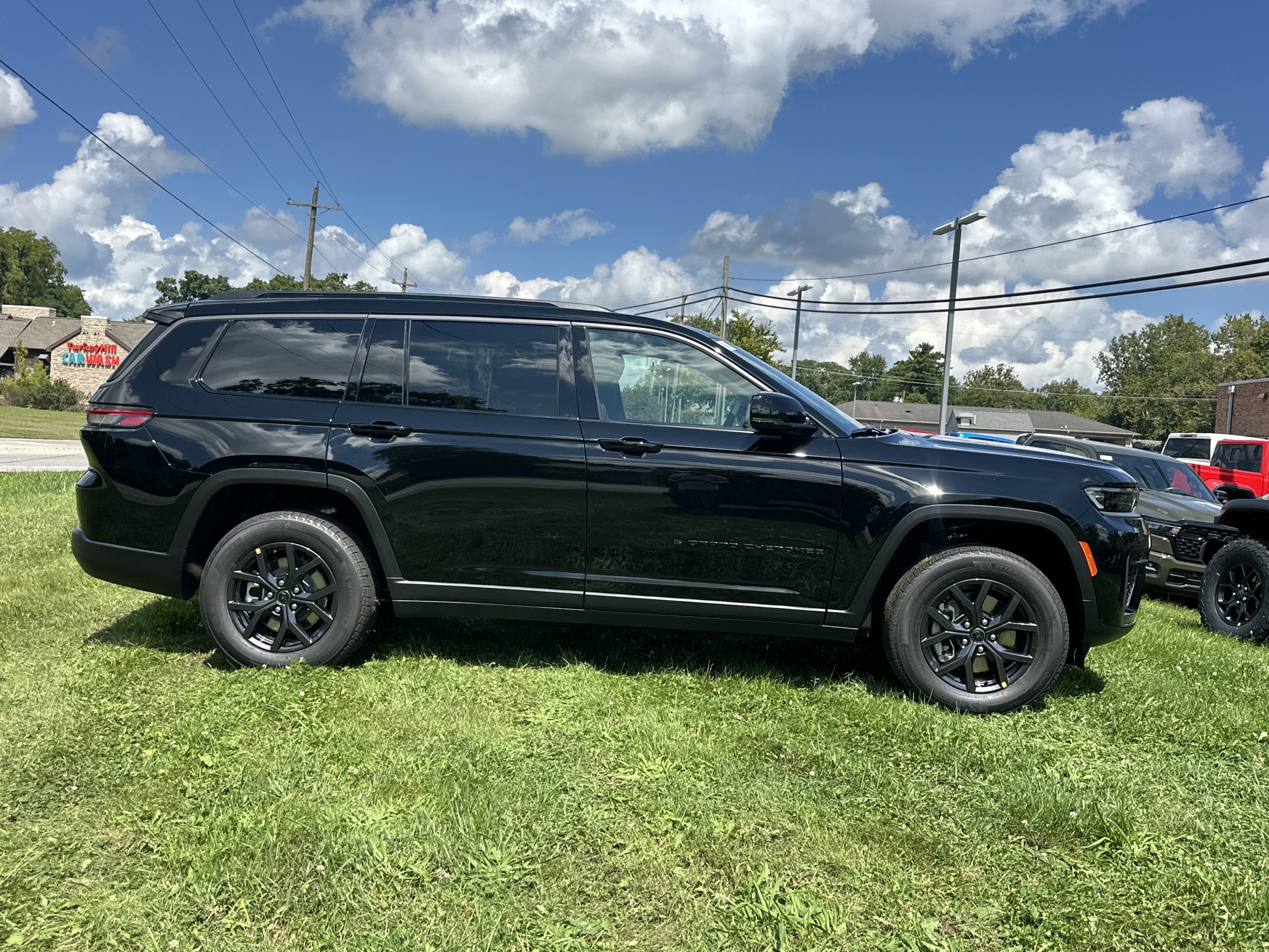 2027 Jeep Grand Cherokee L Altitude