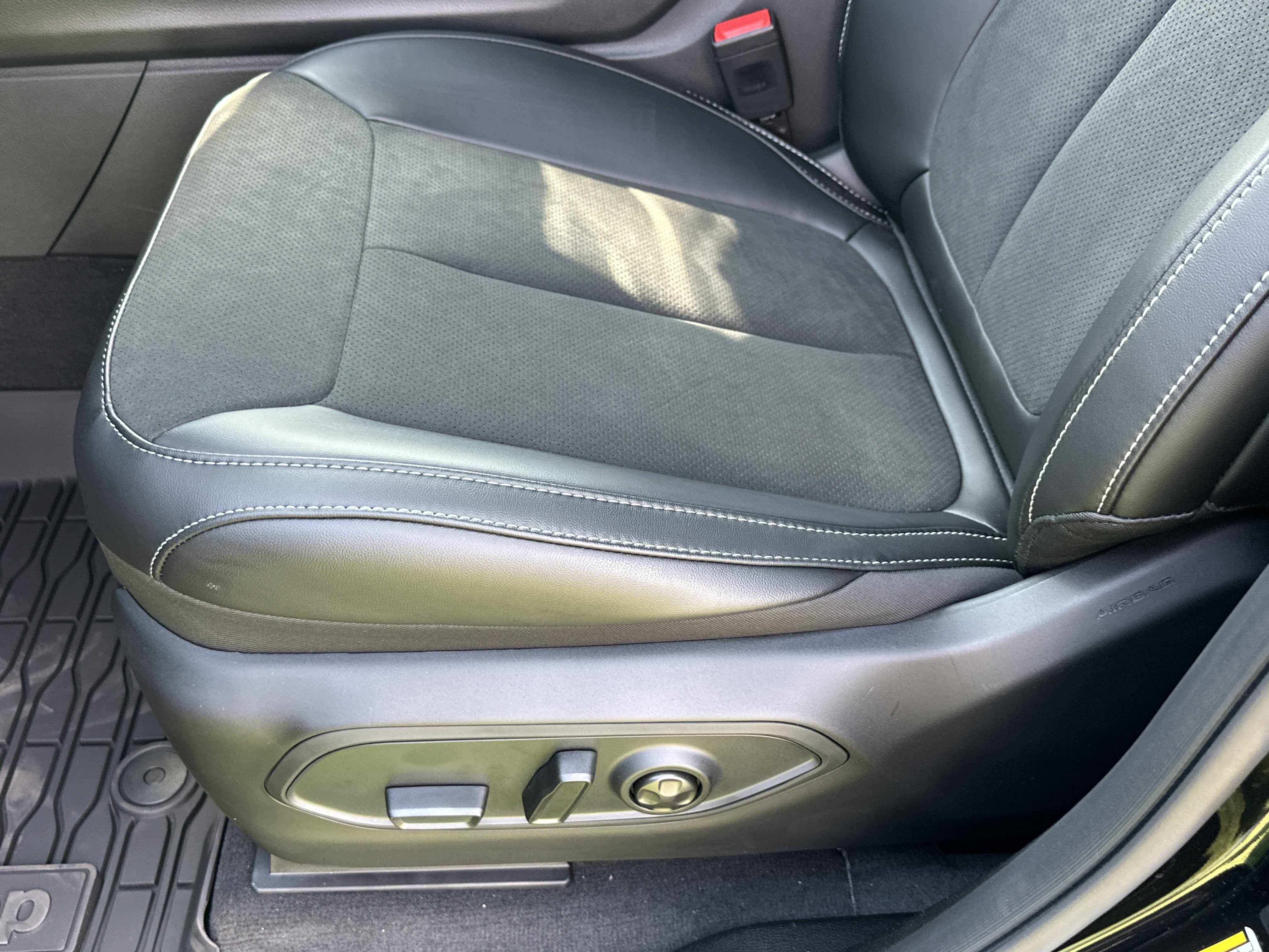 2027 Jeep Grand Cherokee L Altitude