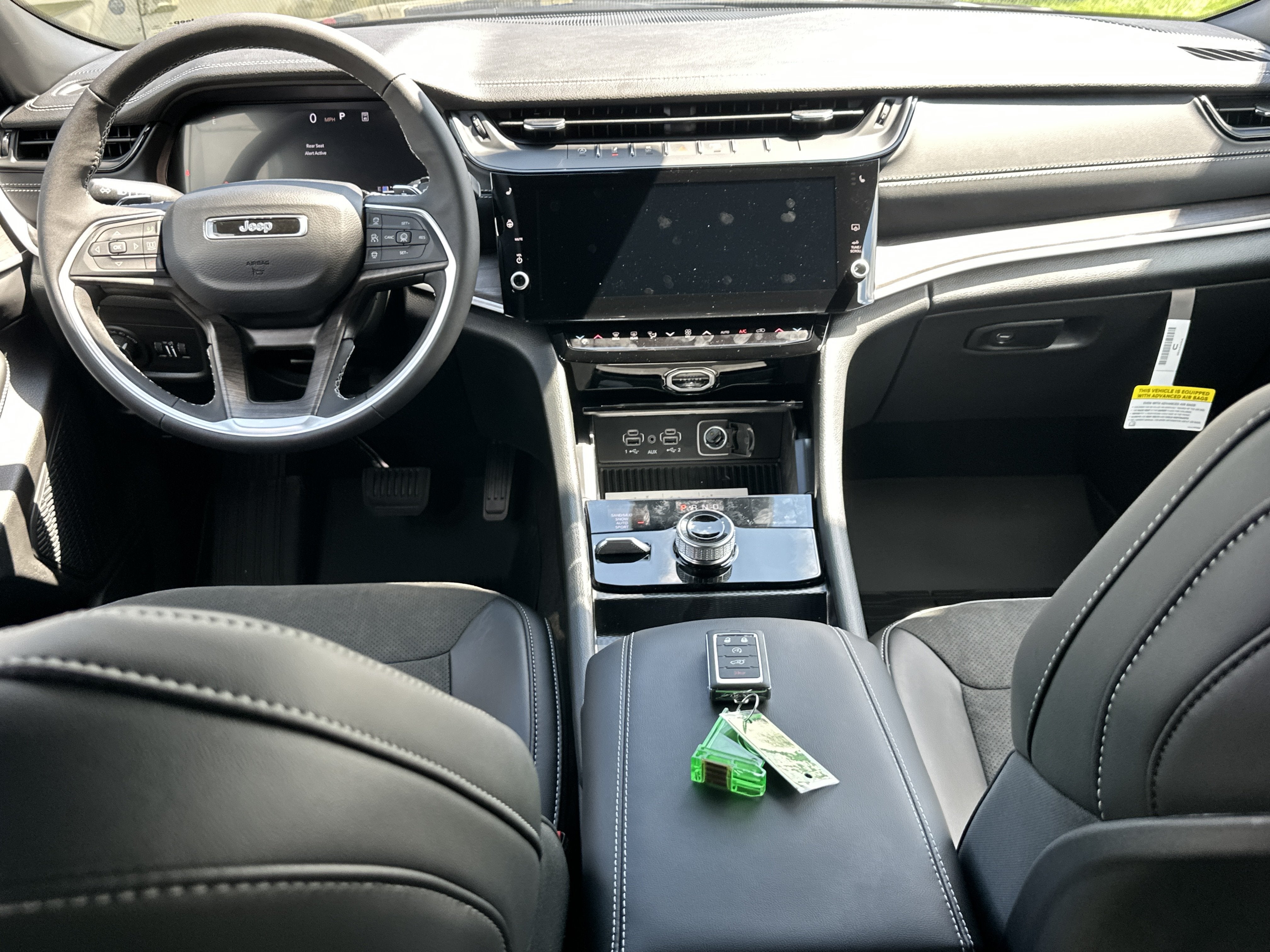 2027 Jeep Grand Cherokee L Altitude