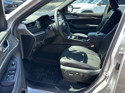 2026 Jeep Grand Cherokee L Laredo