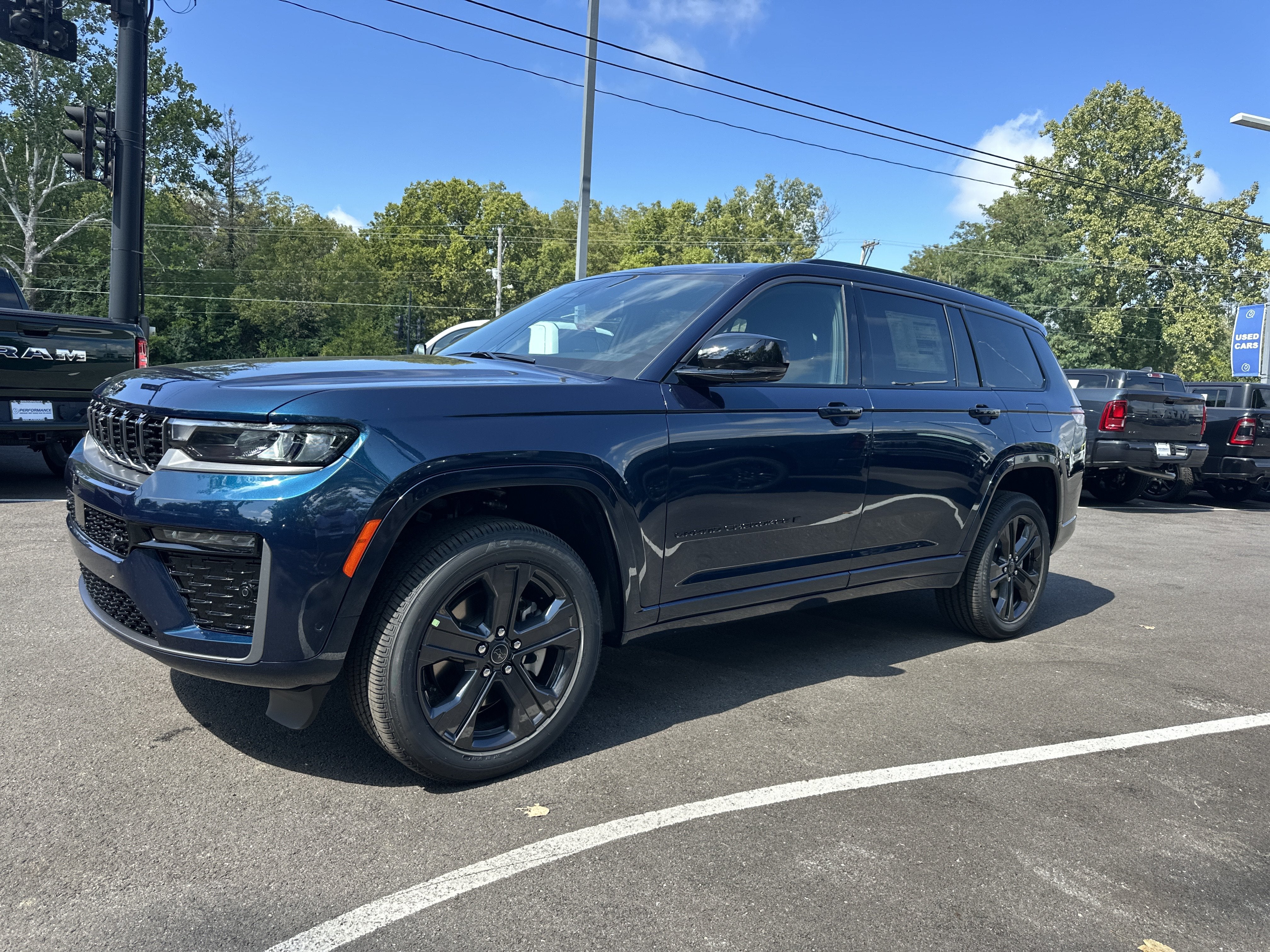 2027 Jeep Grand Cherokee L Limited Reserve