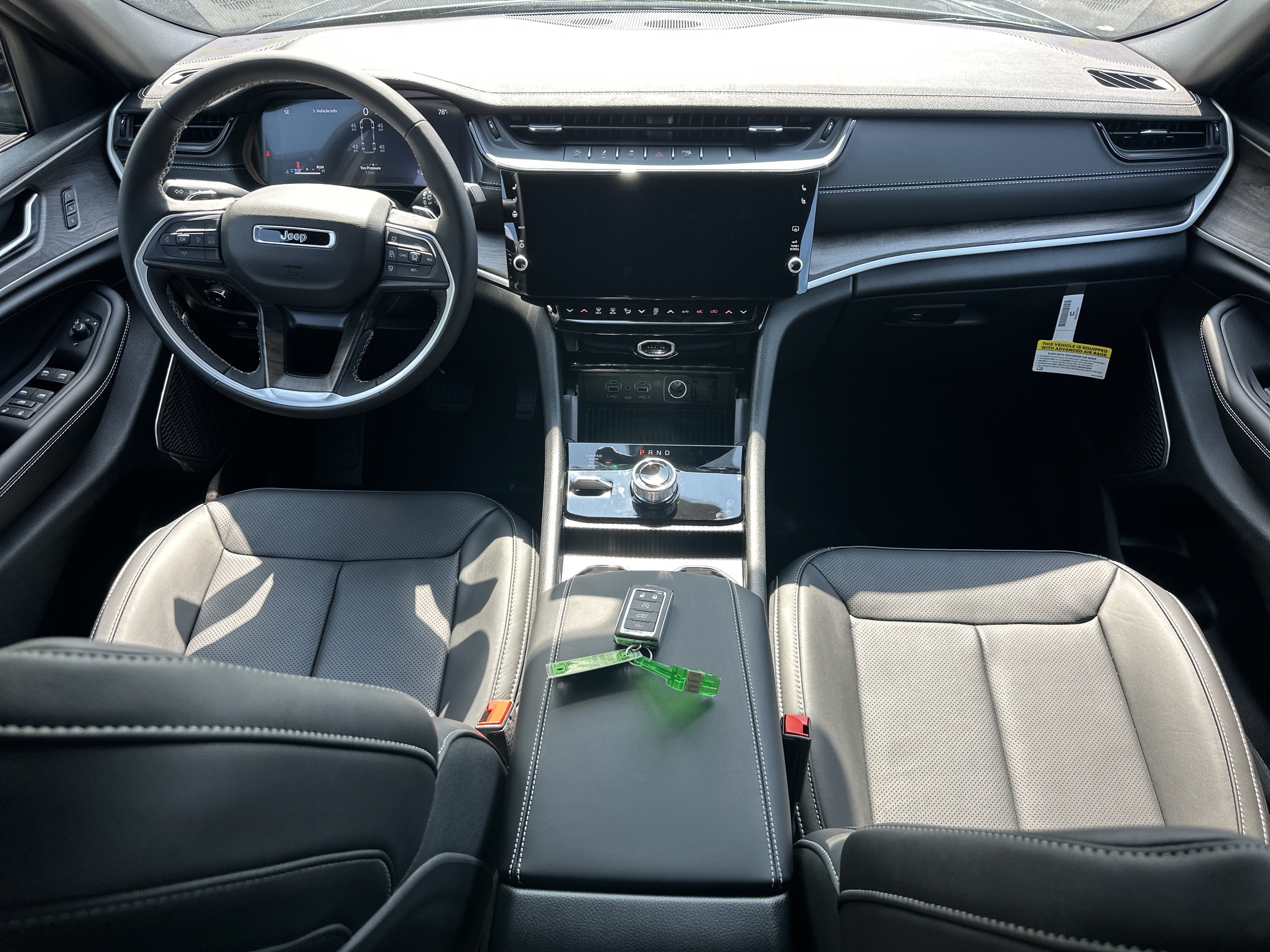 2027 Jeep Grand Cherokee L Limited Reserve