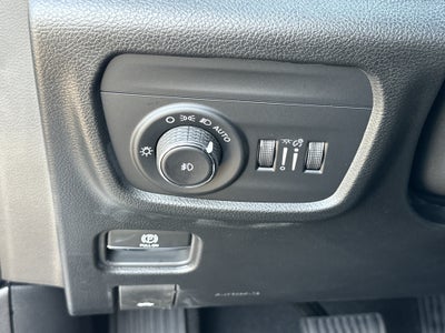 2027 Jeep Grand Cherokee L Base