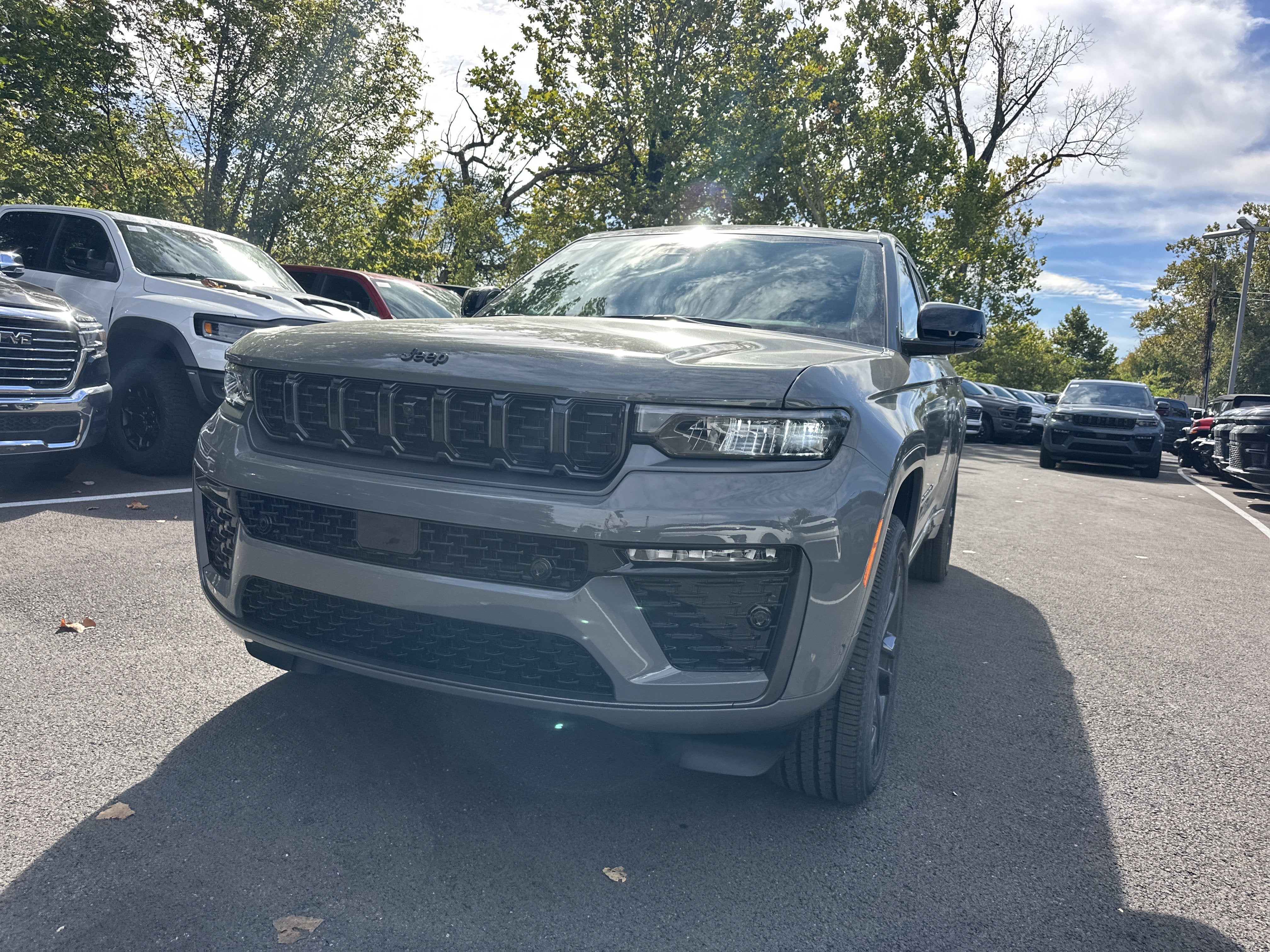 2027 Jeep Grand Cherokee L Limited Reserve
