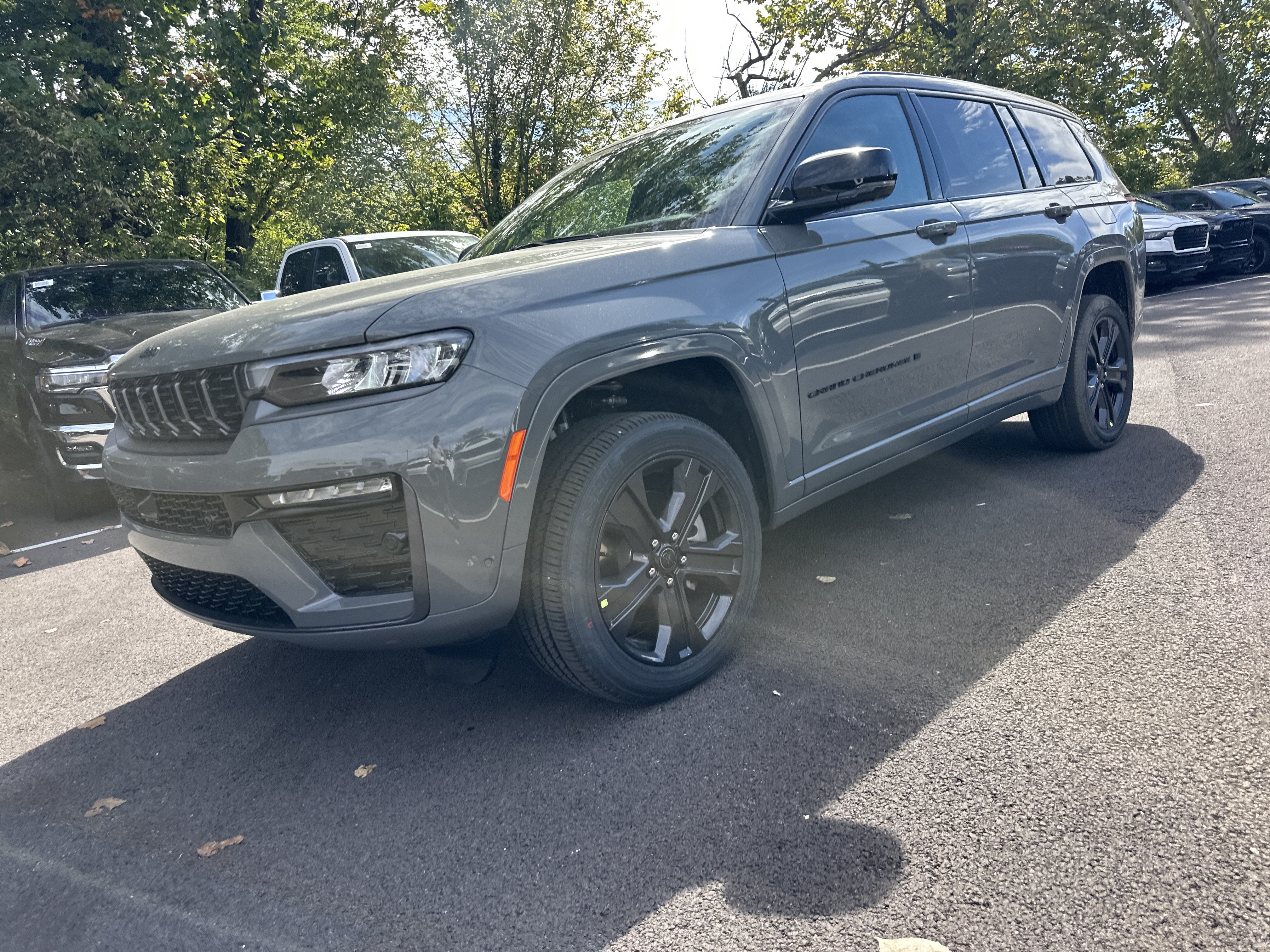 2027 Jeep Grand Cherokee L Limited Reserve