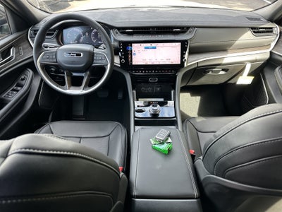 2027 Jeep Grand Cherokee L Limited Reserve