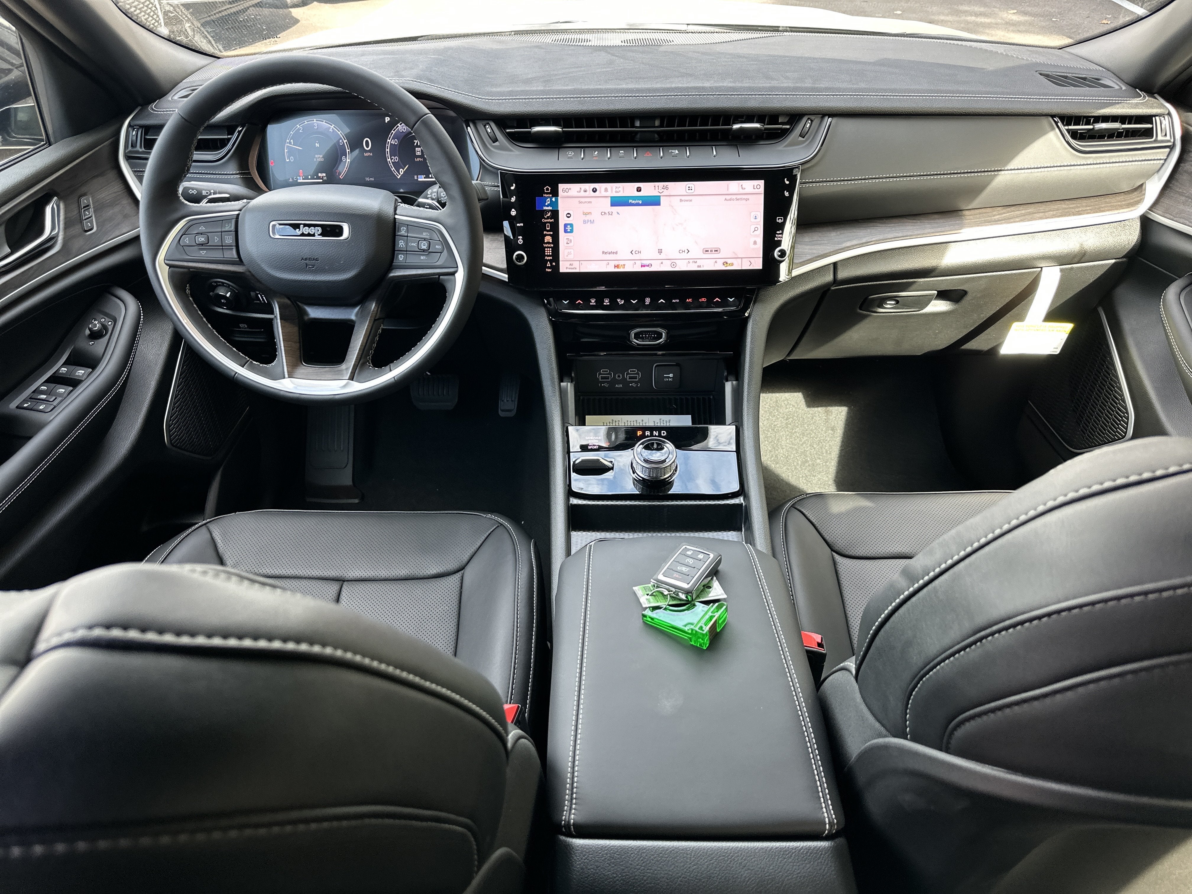 2027 Jeep Grand Cherokee L Limited Reserve