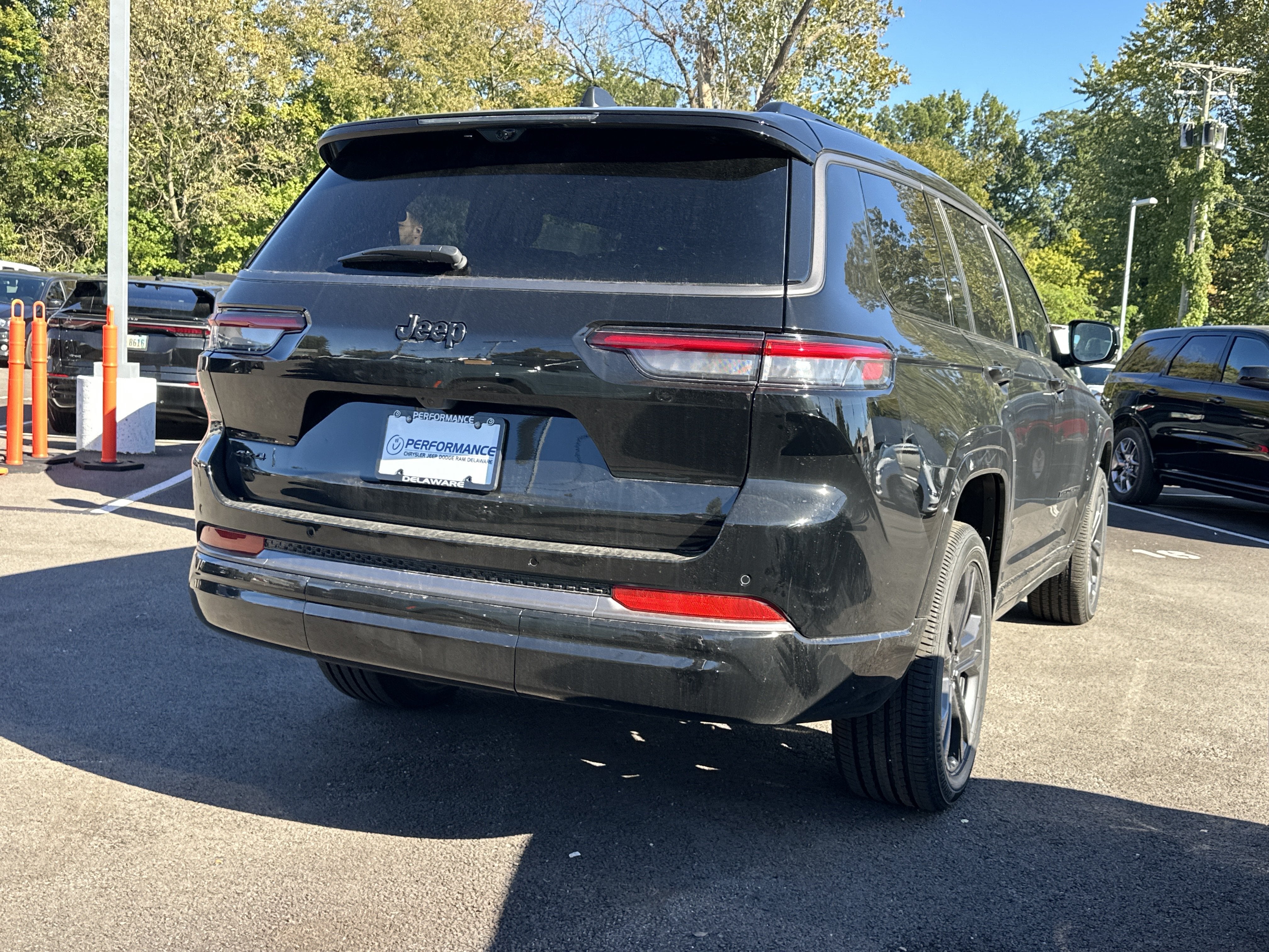 2027 Jeep Grand Cherokee L Limited Reserve
