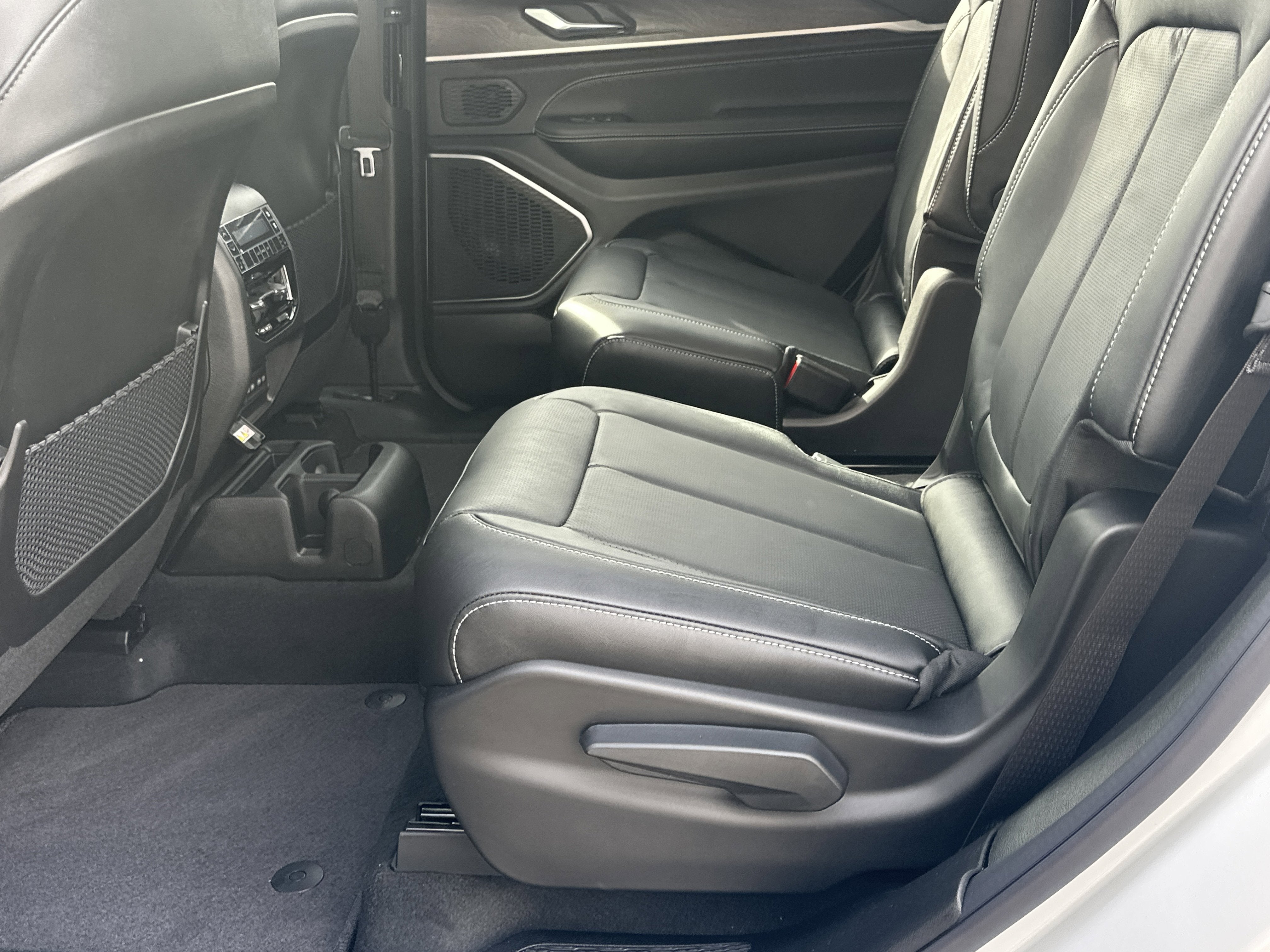 2026 Jeep Grand Cherokee L Limited Reserve