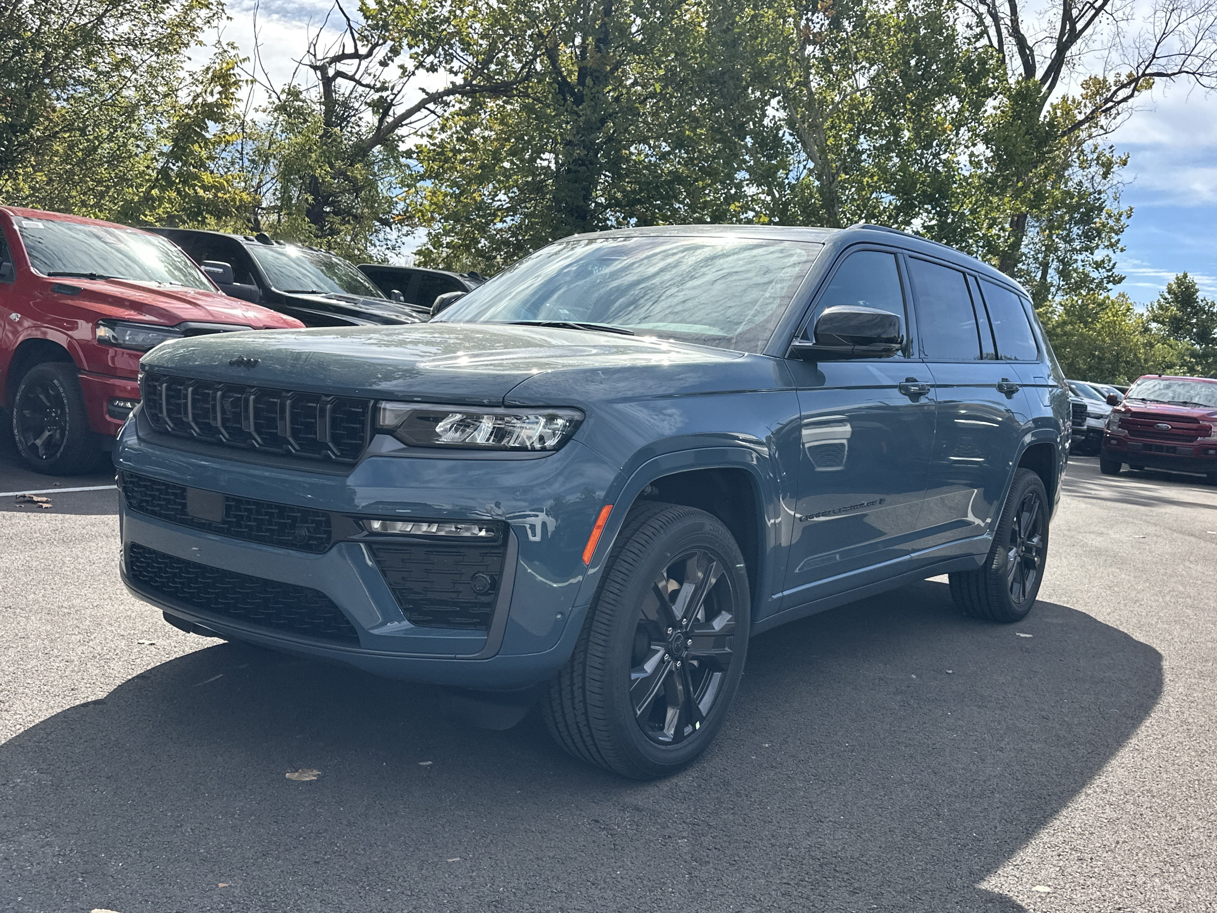 2027 Jeep Grand Cherokee L Limited Reserve