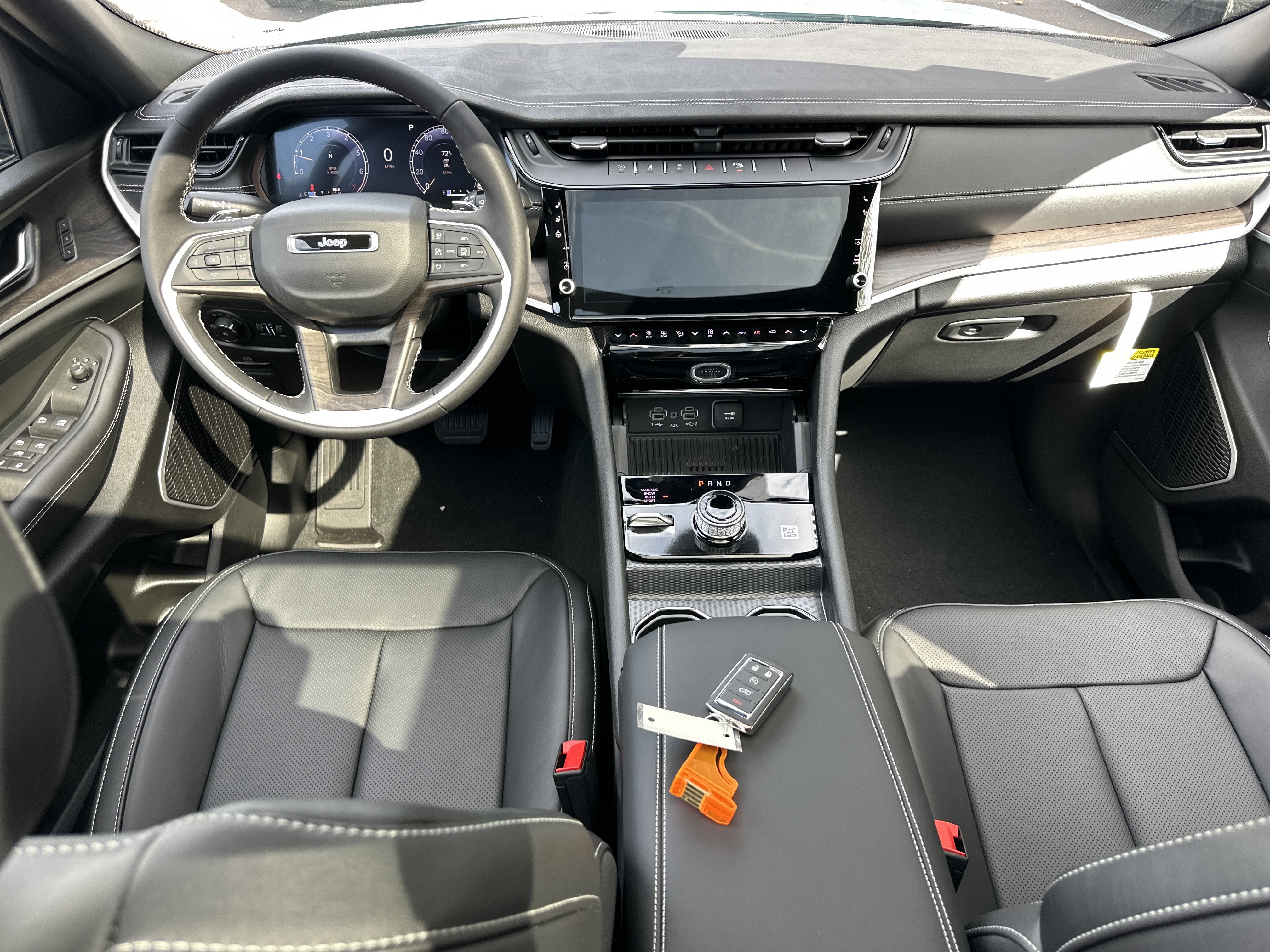 2027 Jeep Grand Cherokee L Limited Reserve