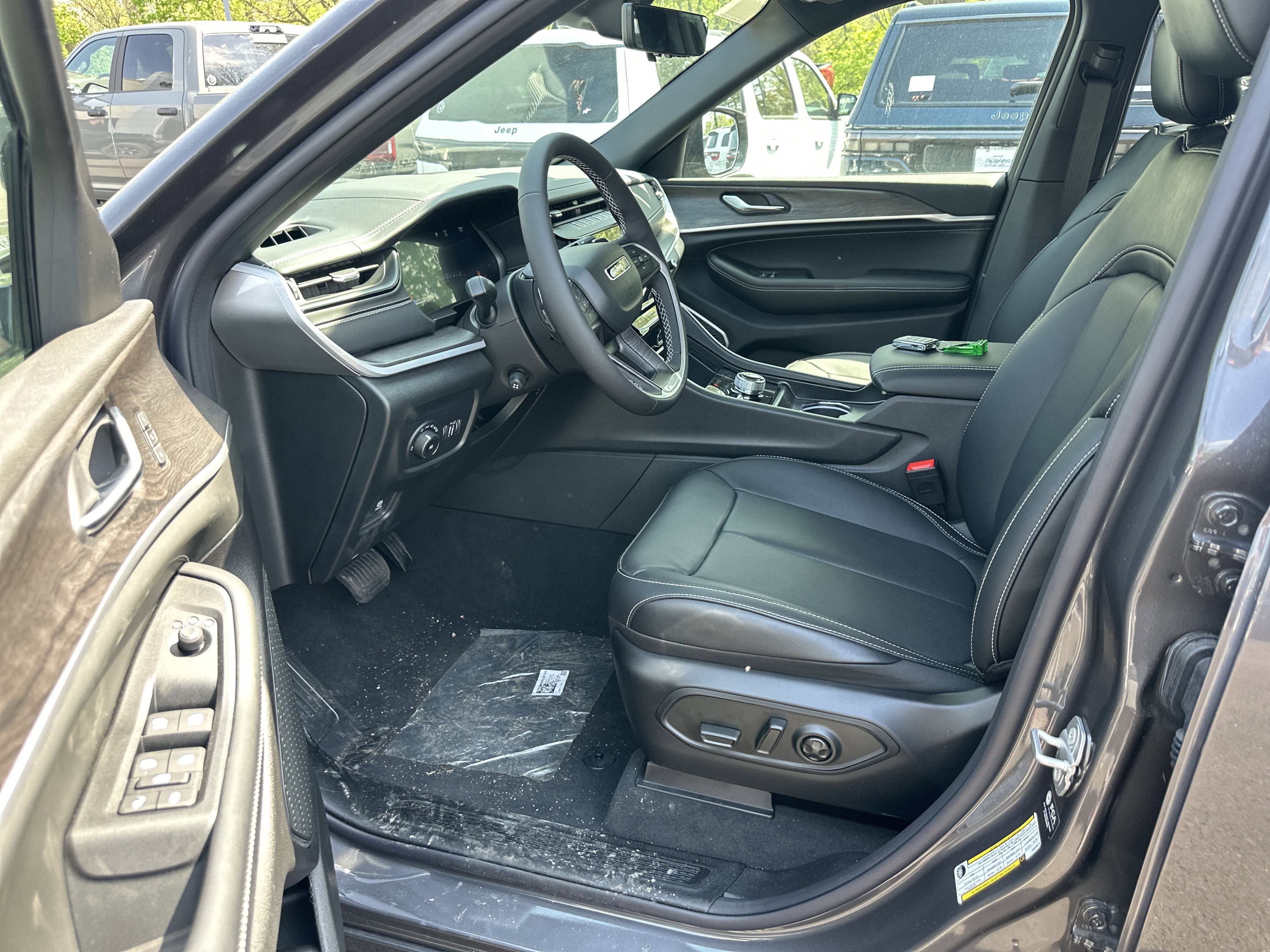 2026 Jeep Grand Cherokee L Limited Reserve