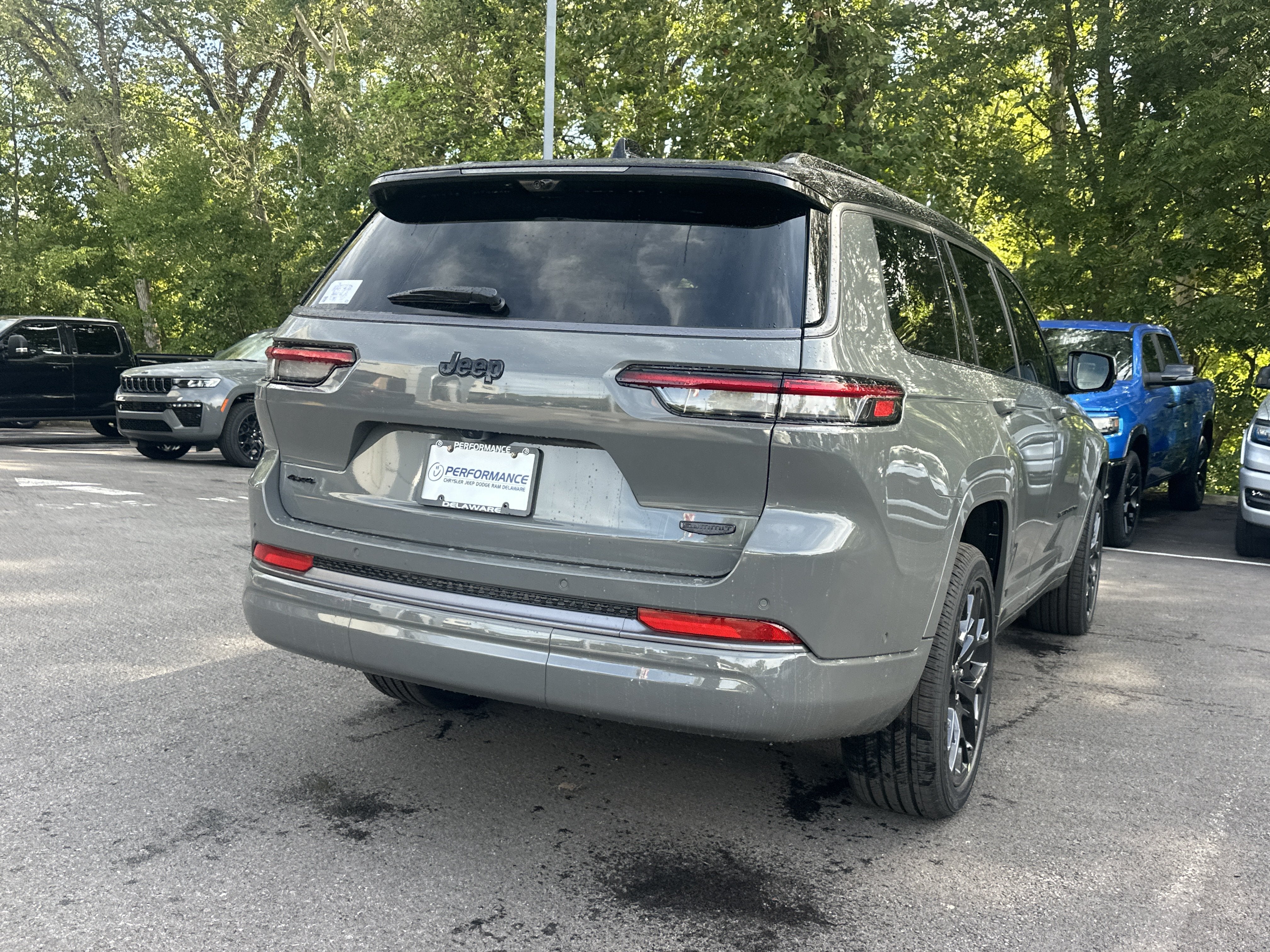 2027 Jeep Grand Cherokee L Summit