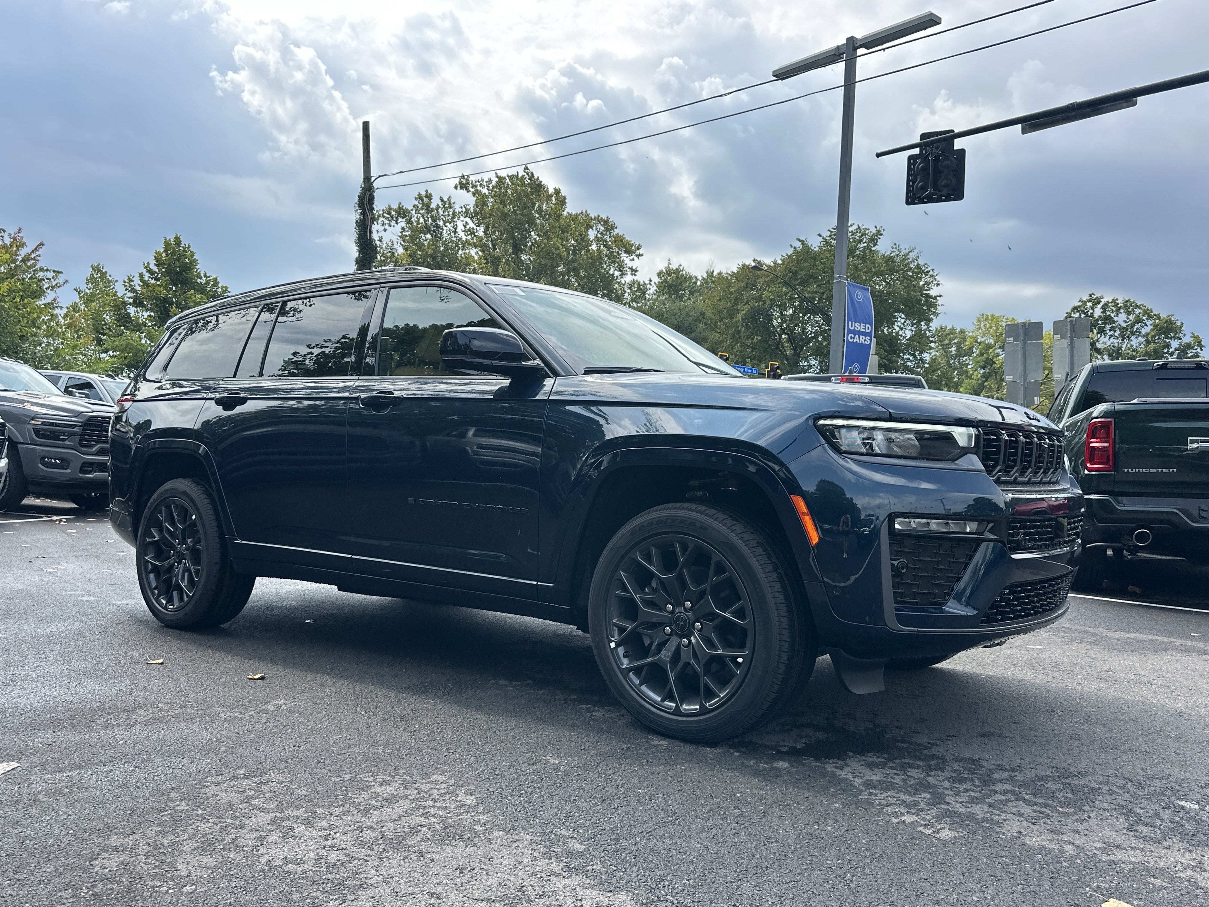 2027 Jeep Grand Cherokee L Summit