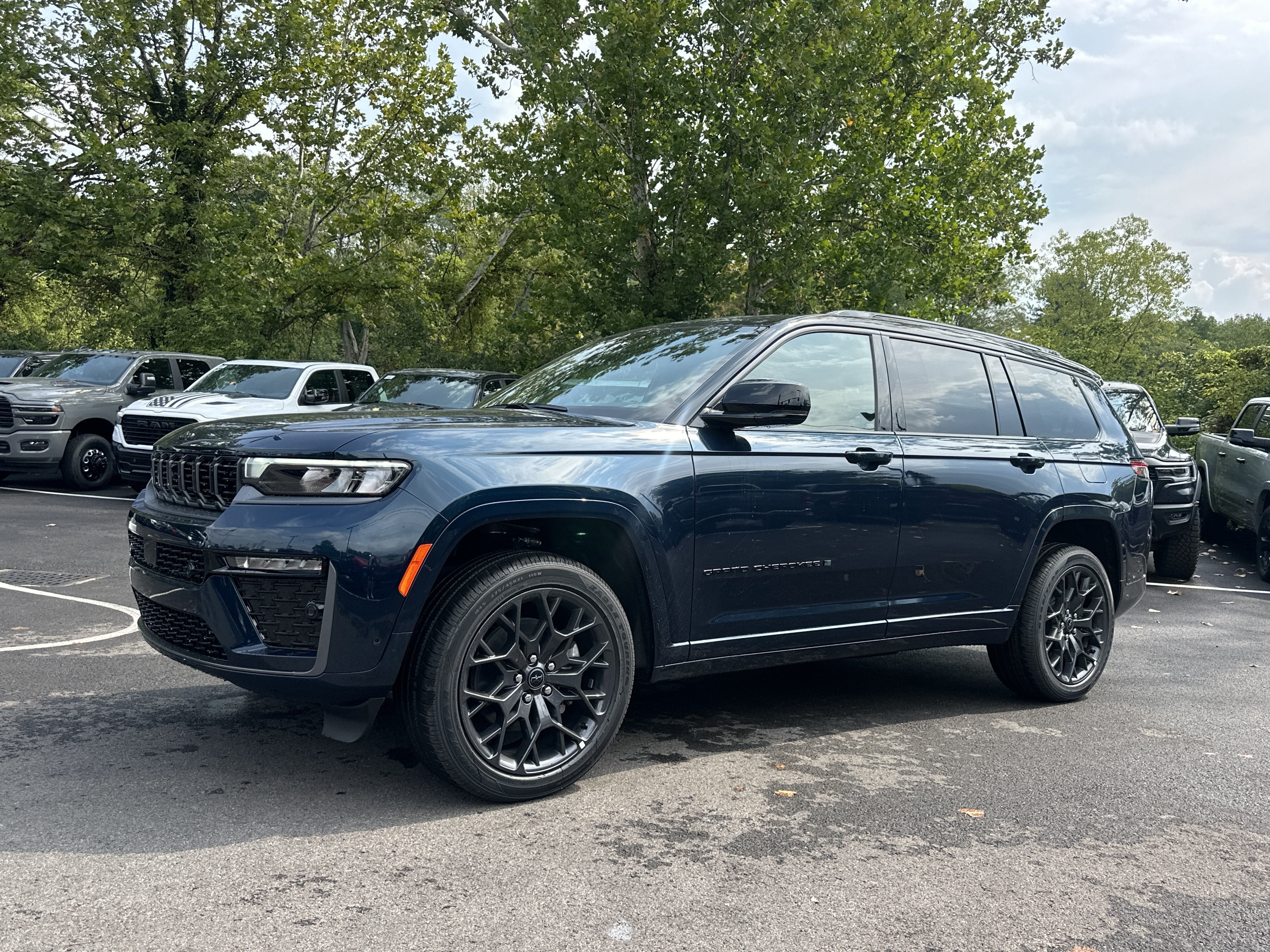2027 Jeep Grand Cherokee L Summit