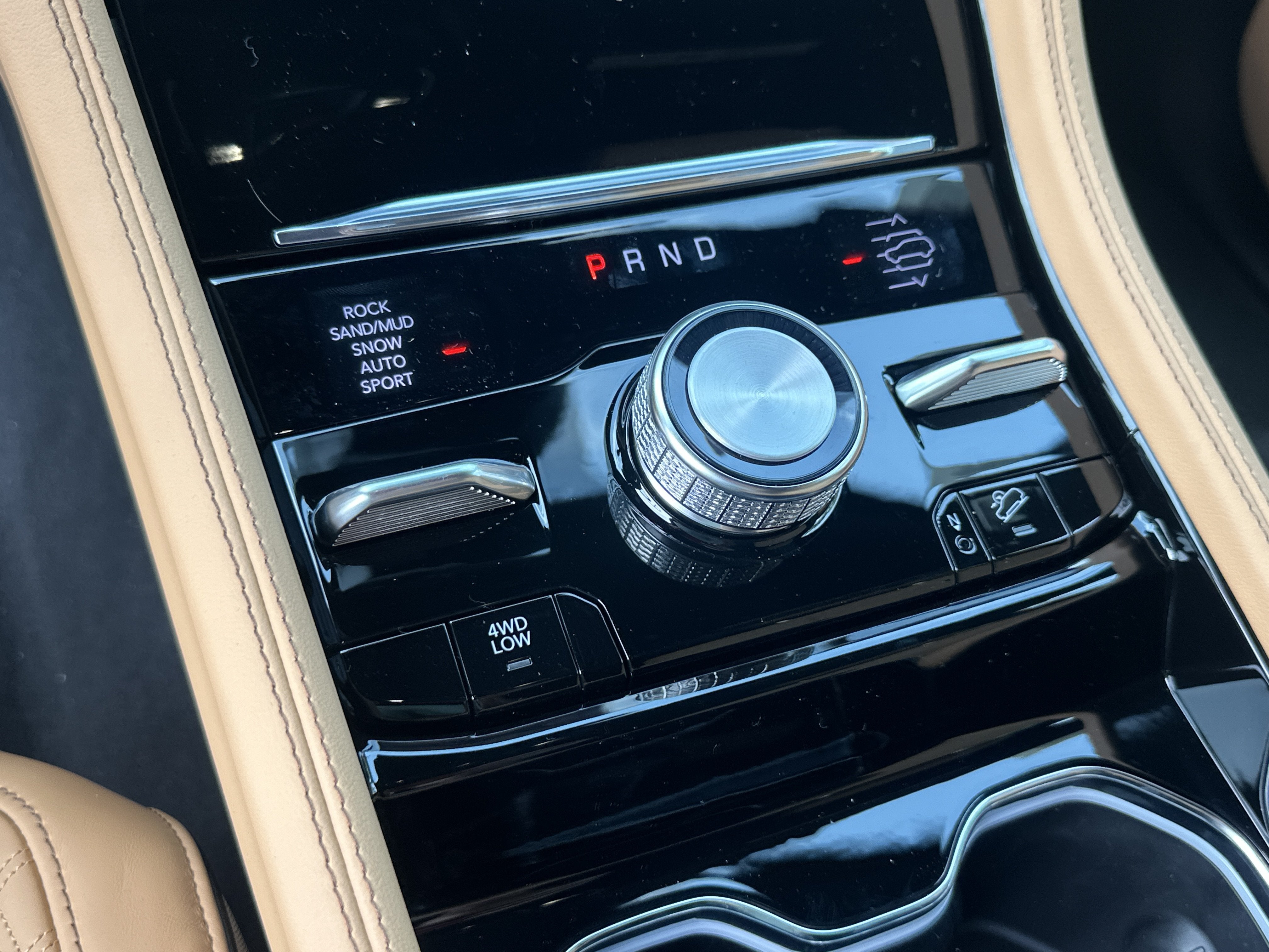 2027 Jeep Grand Cherokee L Summit