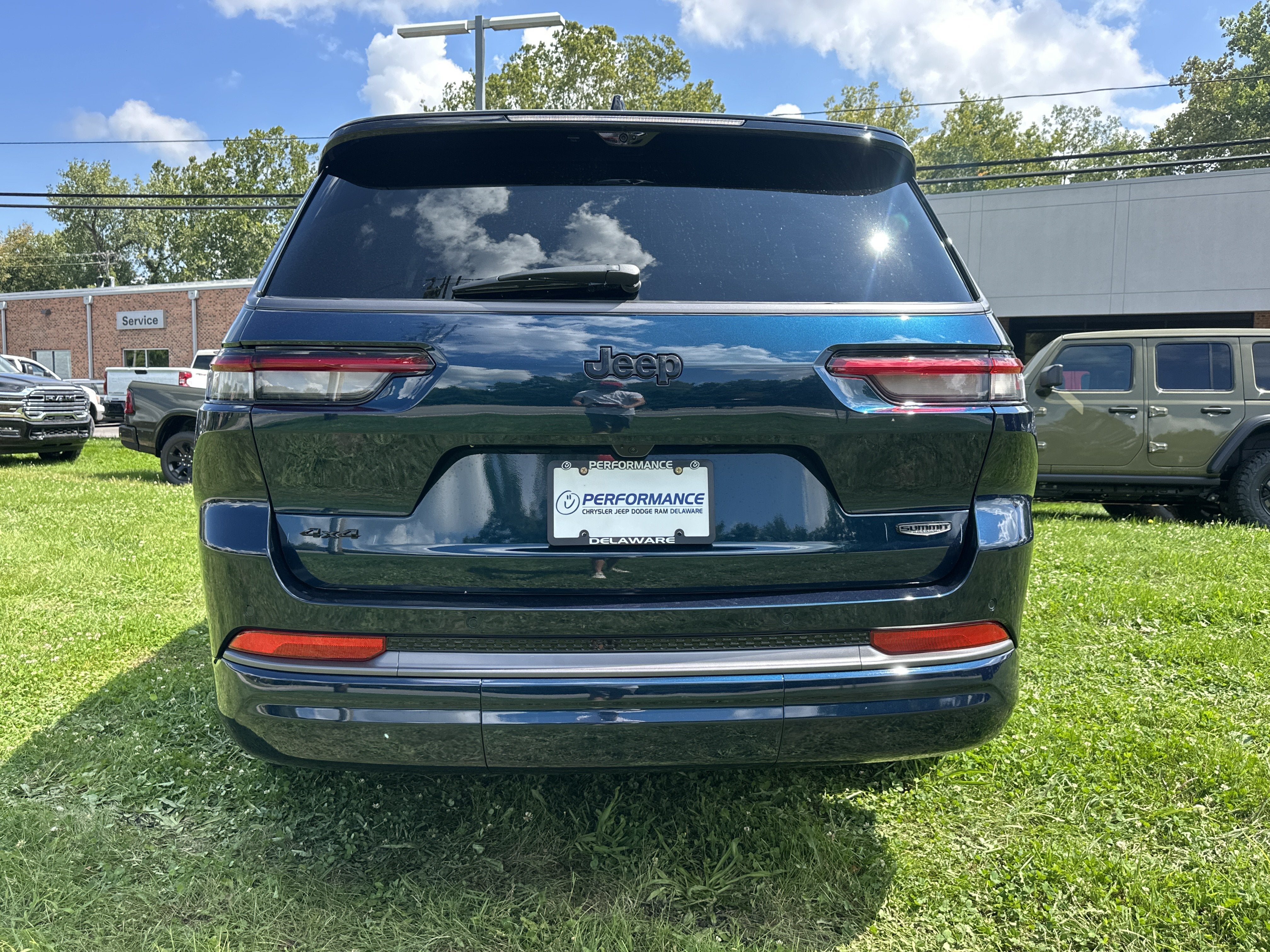 2027 Jeep Grand Cherokee L Summit