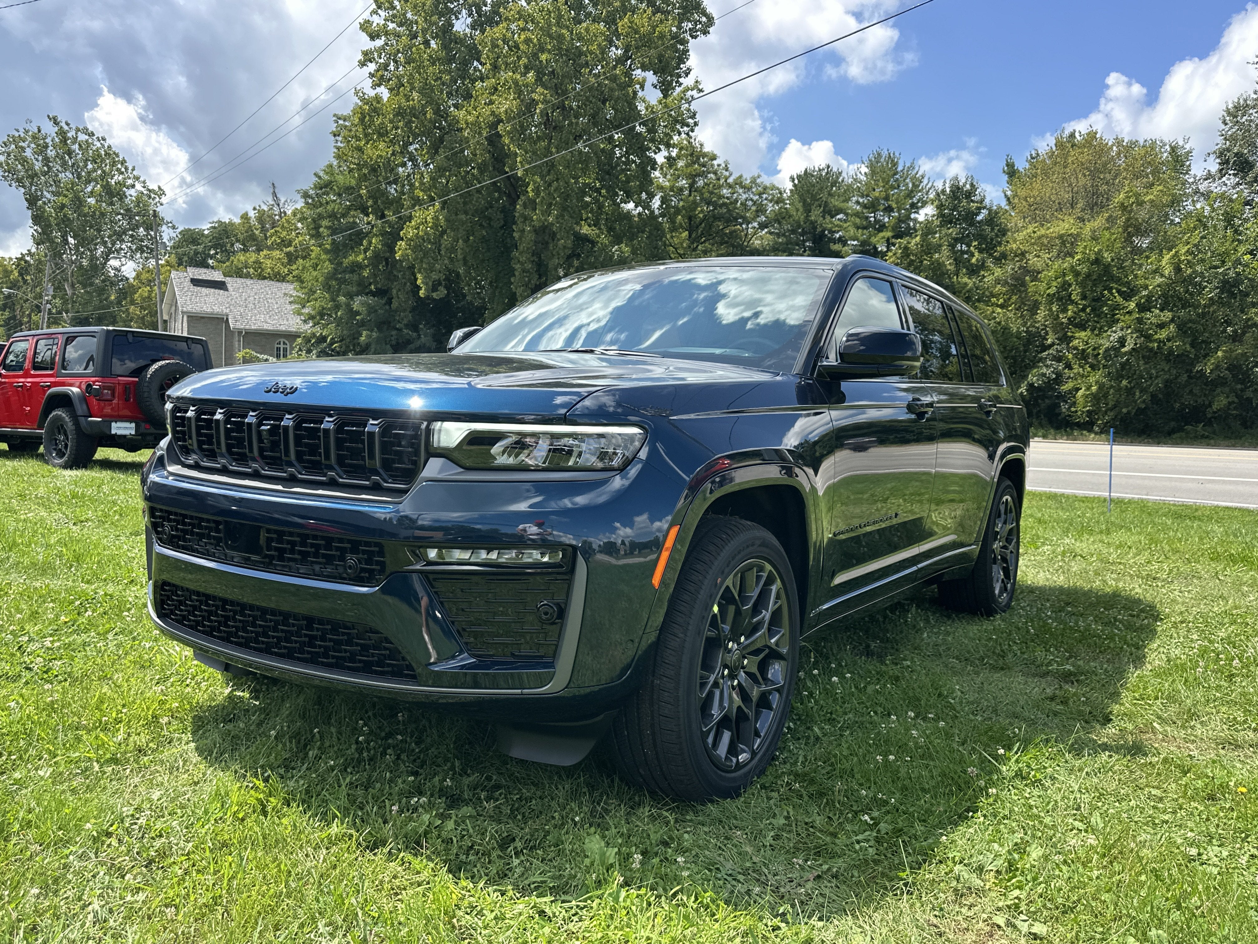 2027 Jeep Grand Cherokee L Summit