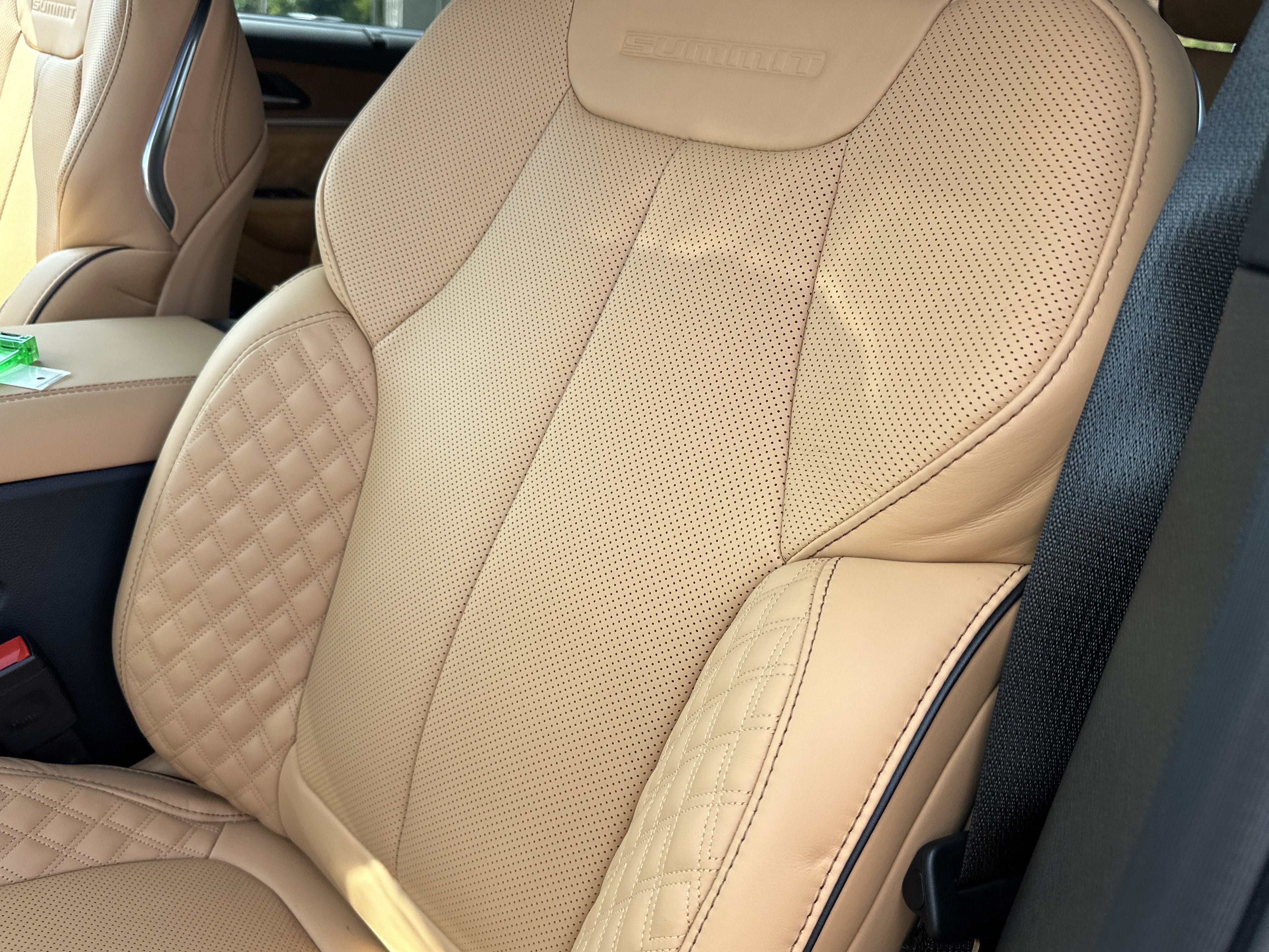 2027 Jeep Grand Cherokee L Summit