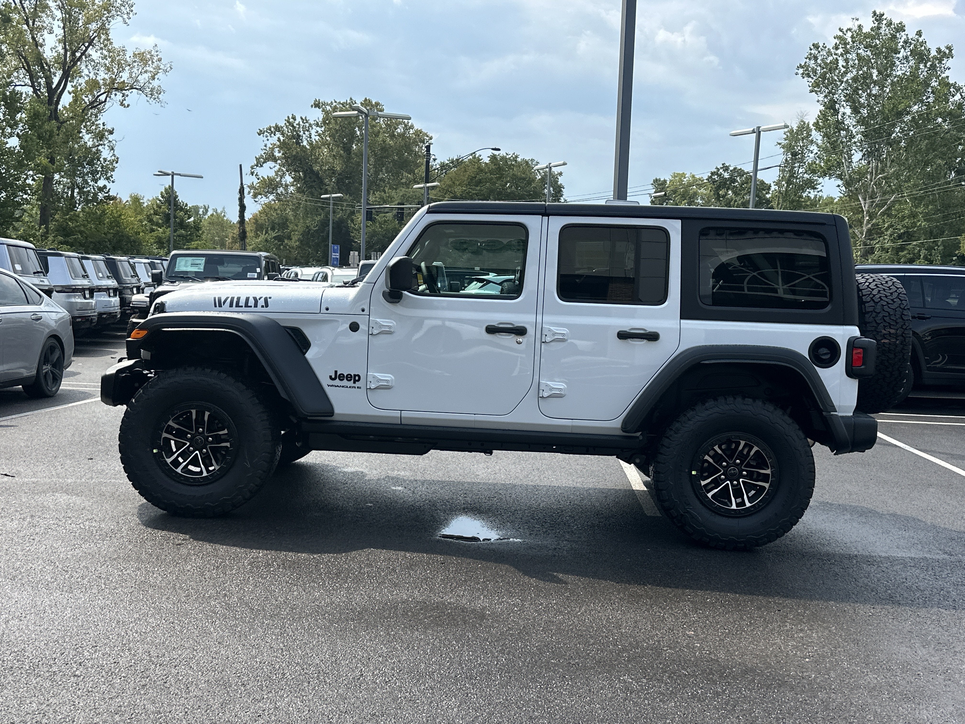2027 Jeep Wrangler Willys