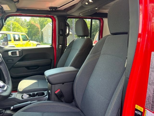 2025 Jeep Wrangler Sahara 4xe