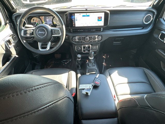 2024 Jeep Wrangler Sahara 4xe