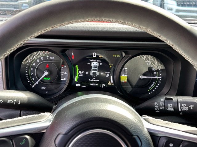 2025 Jeep Wrangler Sahara 4xe