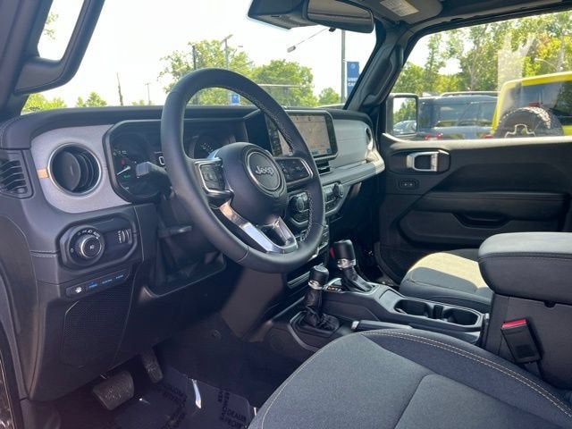 2025 Jeep Wrangler Sahara 4xe