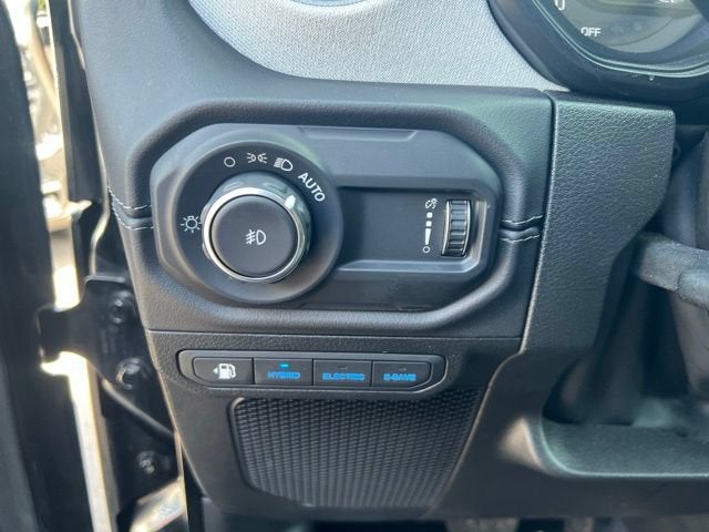 2025 Jeep Wrangler Sahara 4xe