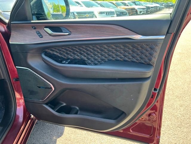 2022 Jeep Grand Cherokee Summit 4xe