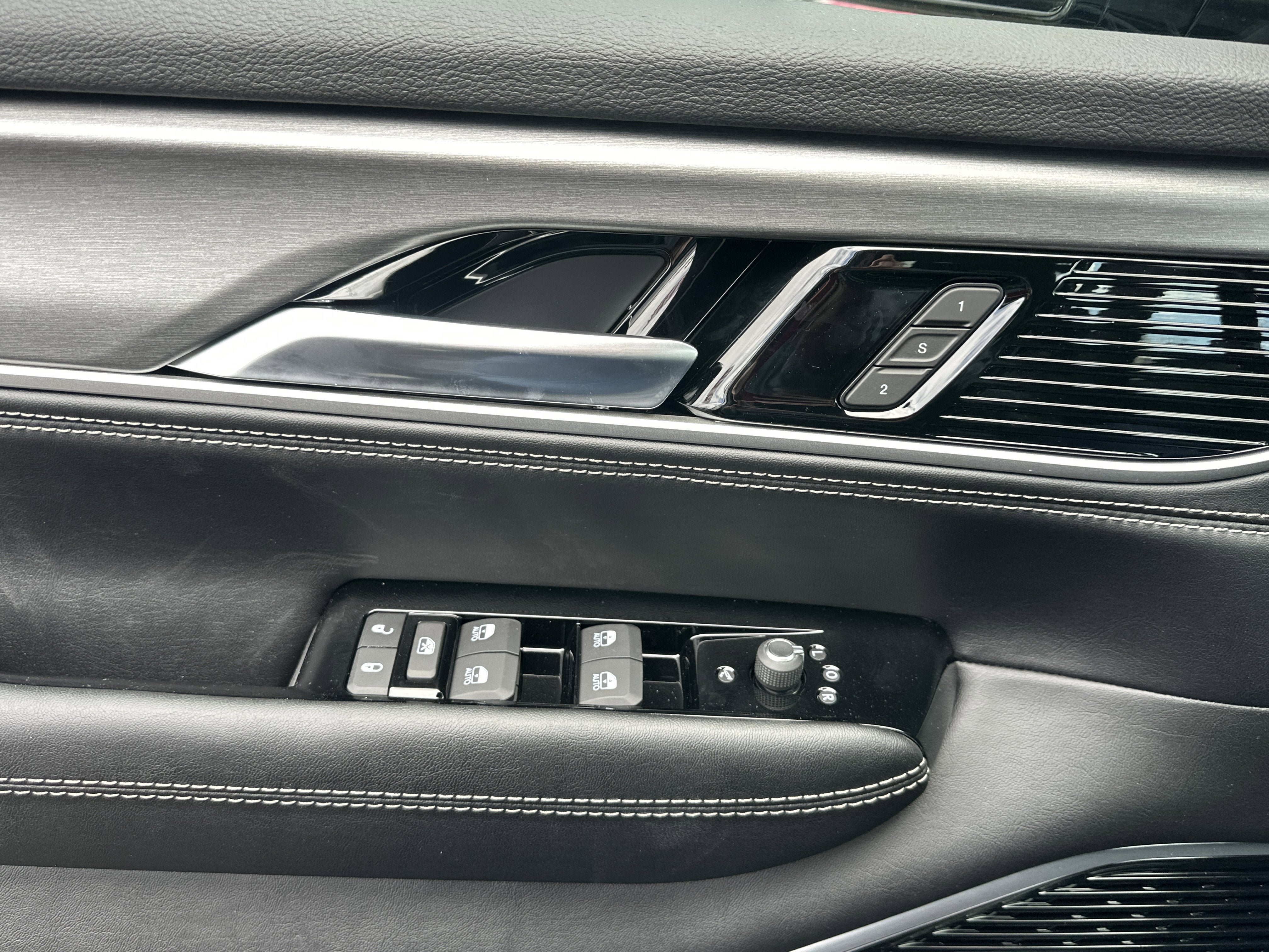 2026 Jeep Grand Wagoneer L Limited Reserve