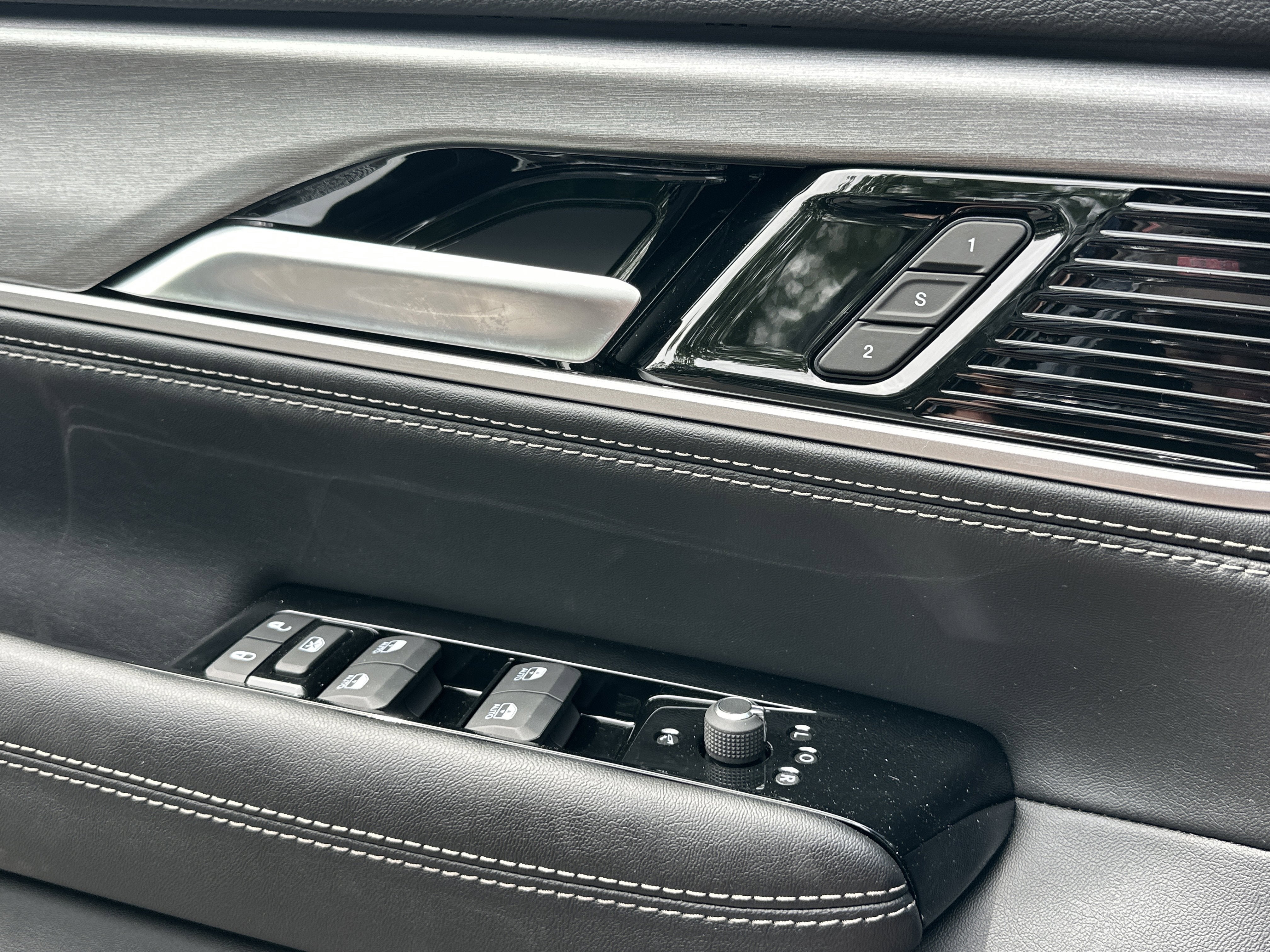 2026 Jeep Grand Wagoneer L Base