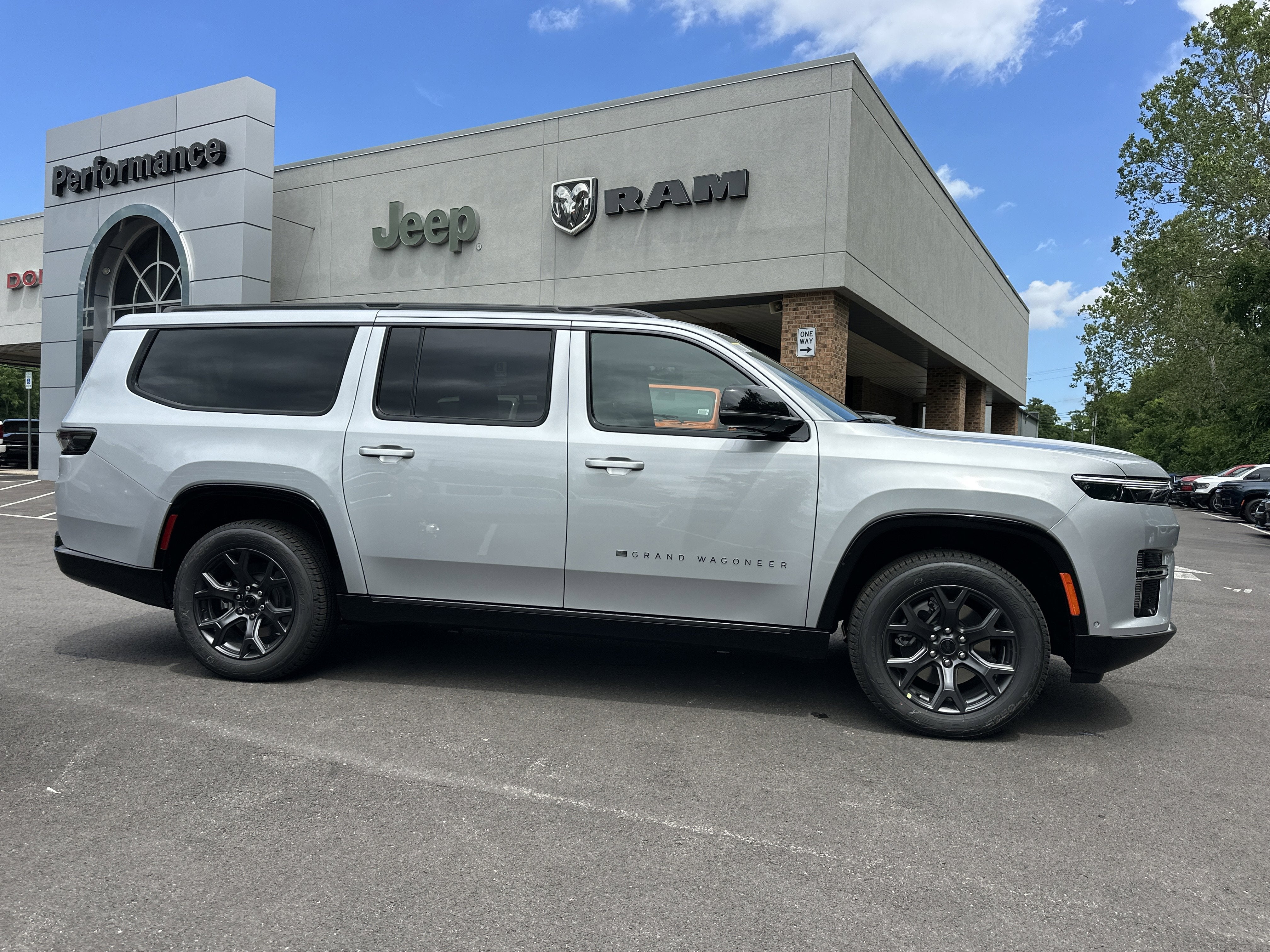 2026 Jeep Grand Wagoneer L Limited Altitude