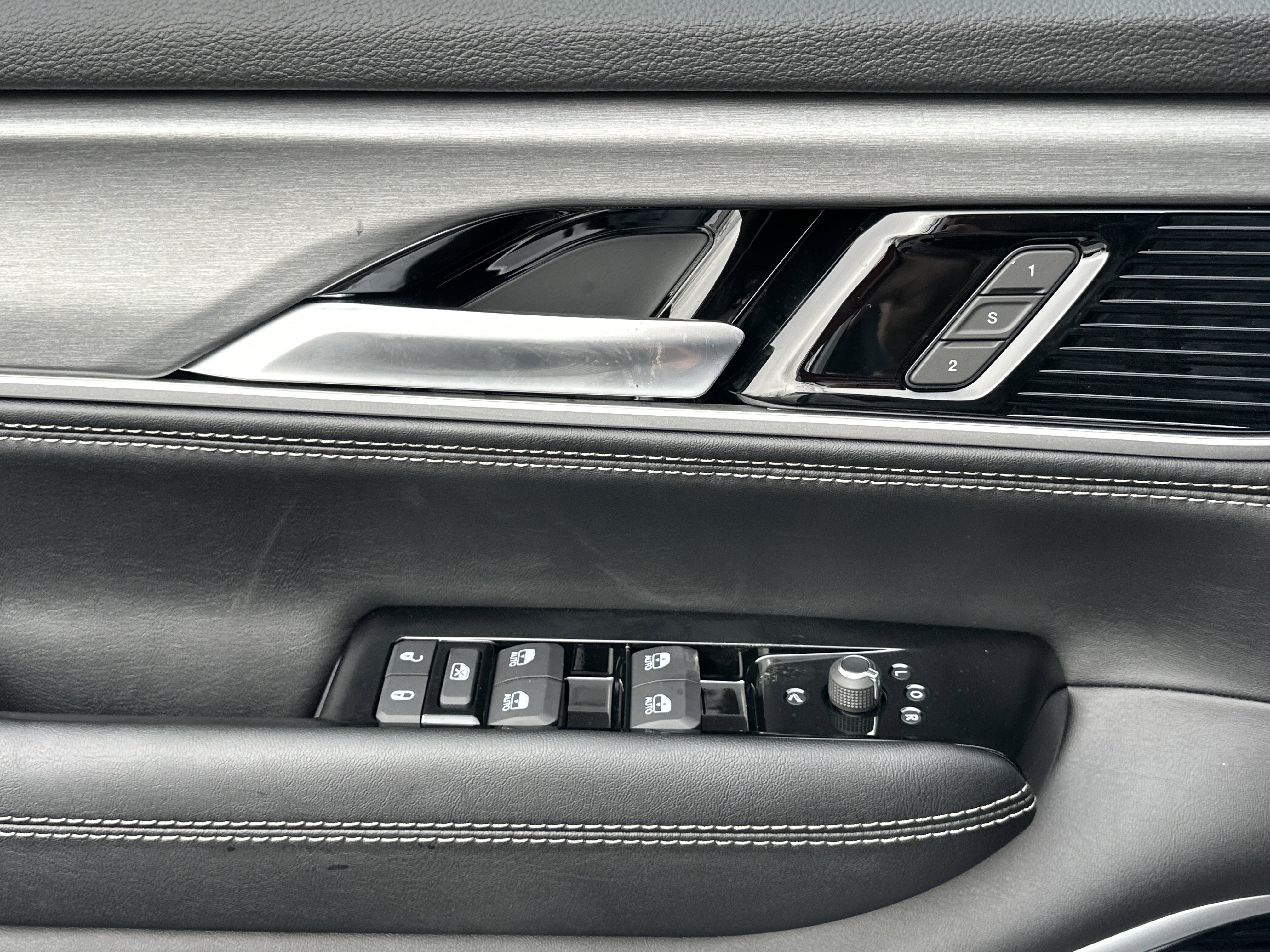 2026 Jeep Grand Wagoneer L Limited Reserve