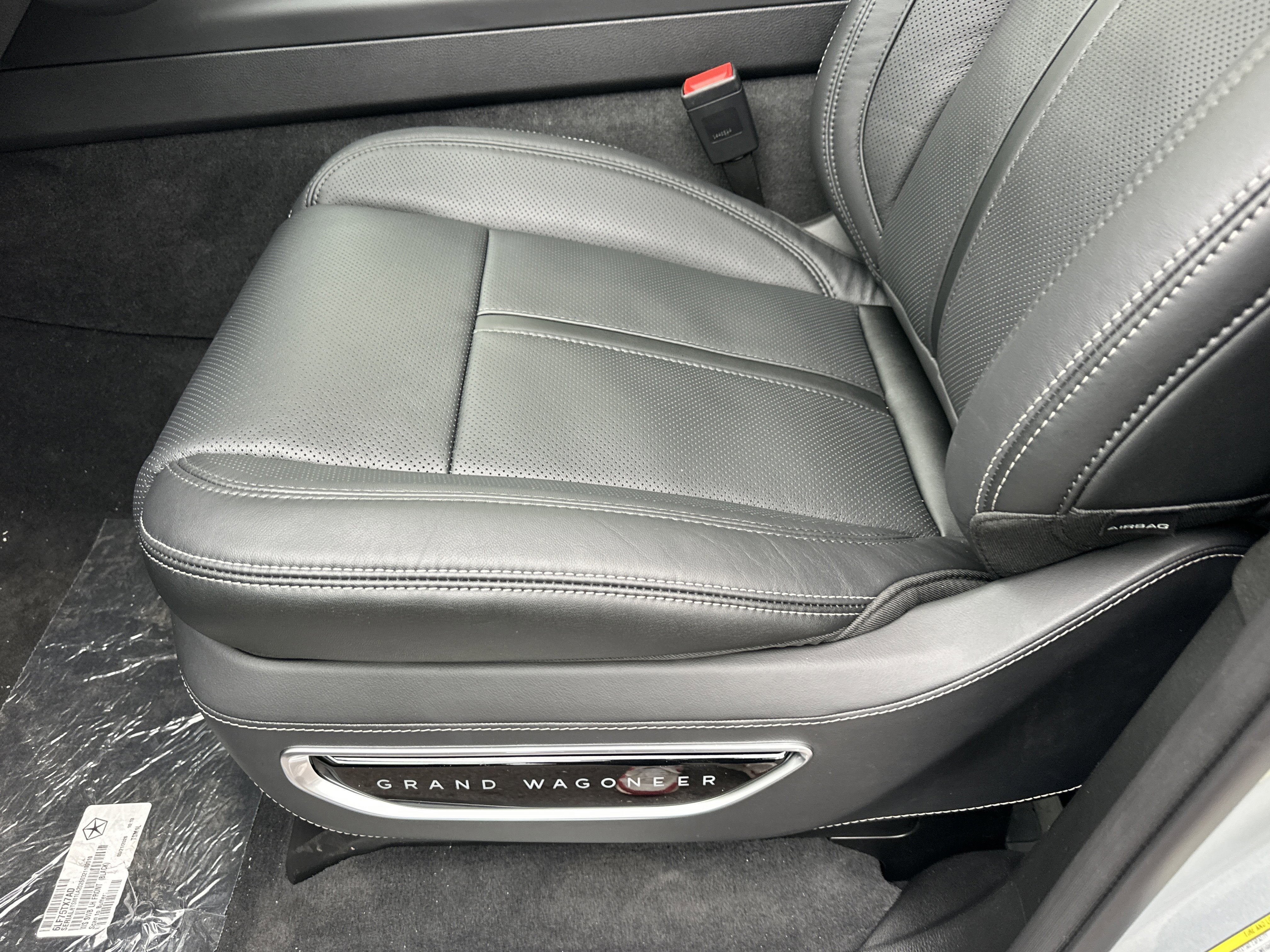 2026 Jeep Grand Wagoneer L Summit Obsidian