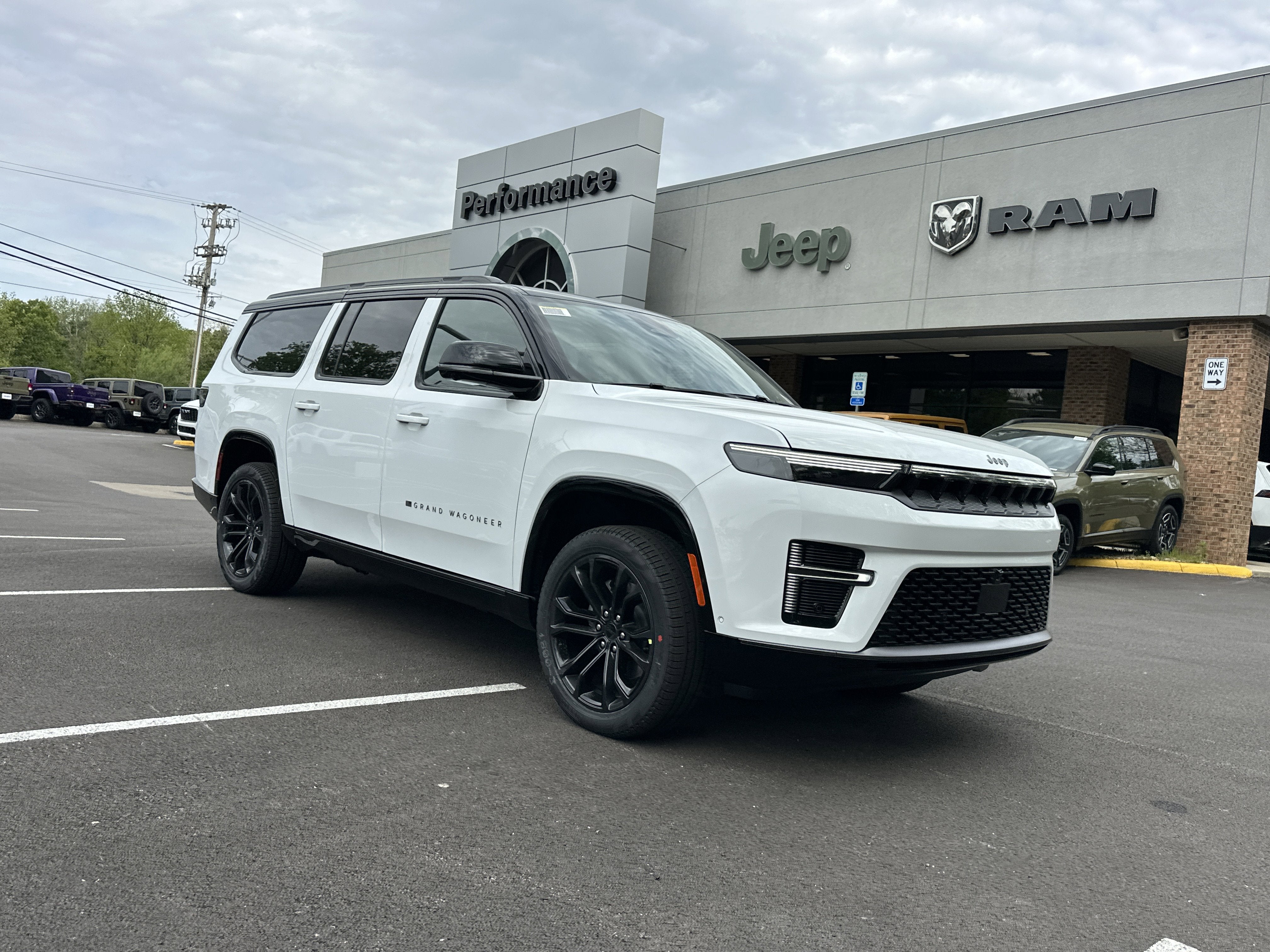 2026 Jeep Grand Wagoneer L Summit Reserve